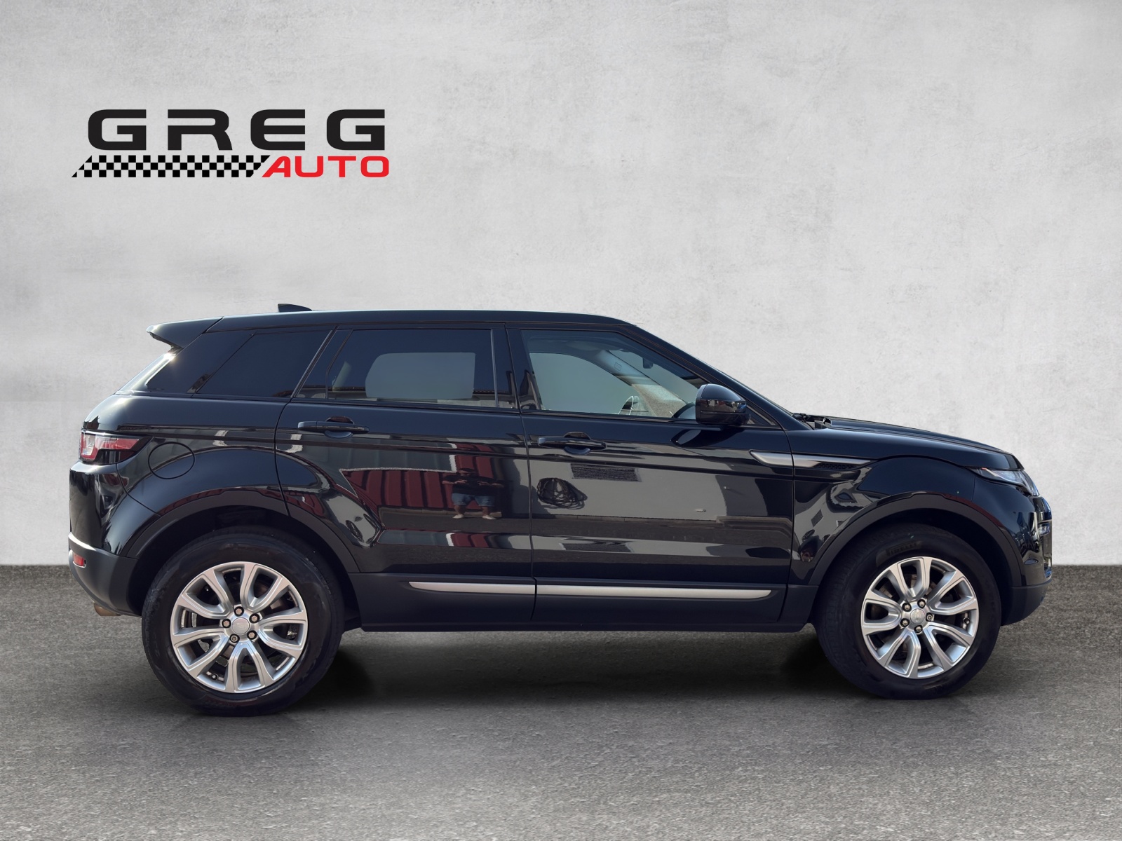 LAND ROVER Range Rover Evoque 2.0 TD4 SE Dynamic AT9-image-4