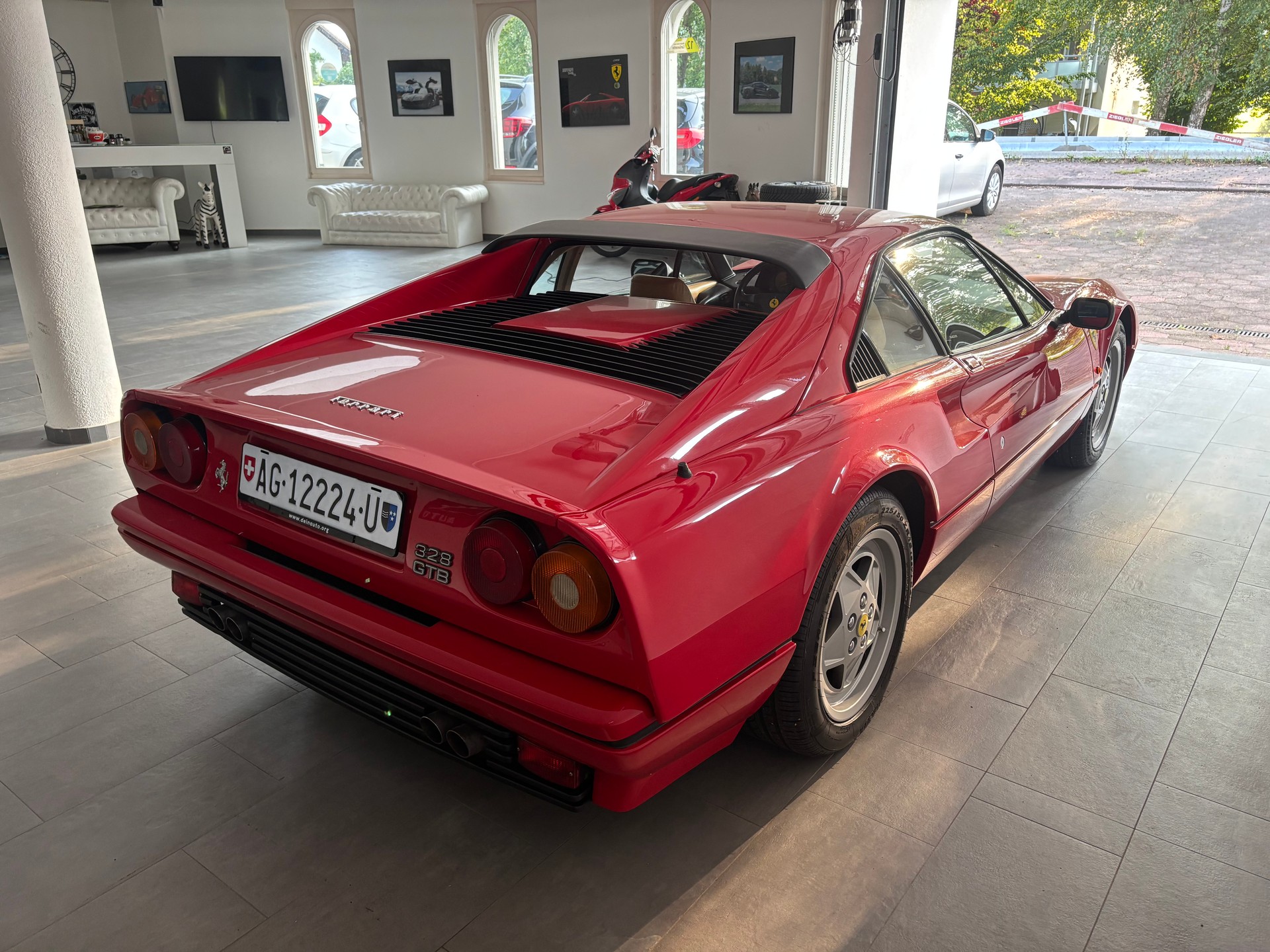 FERRARI 328 GTB-image-4