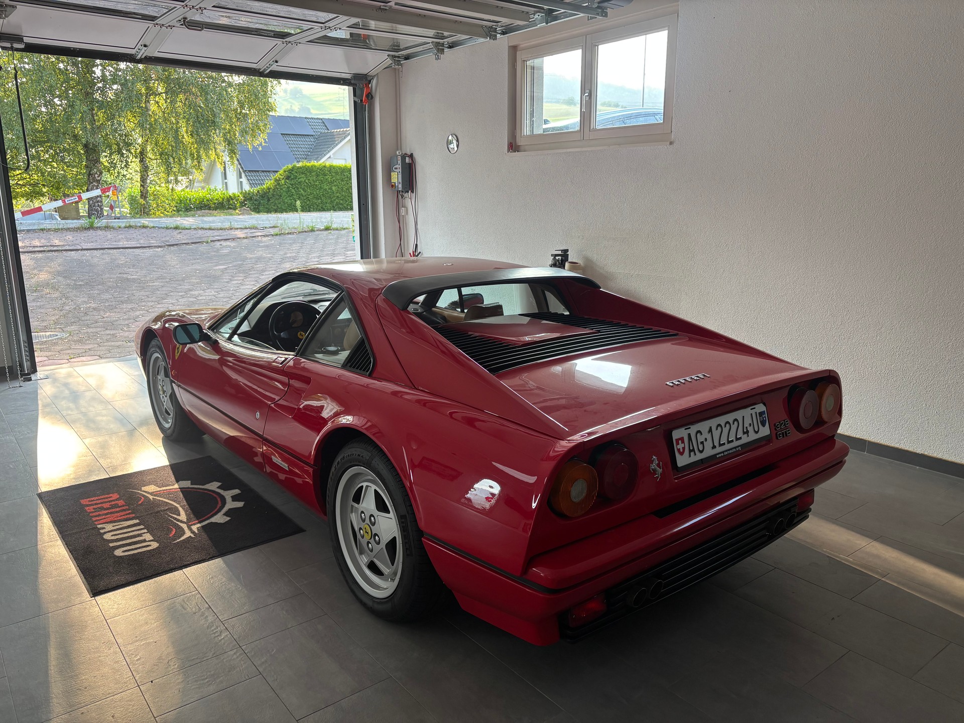 FERRARI 328 GTB-image-2