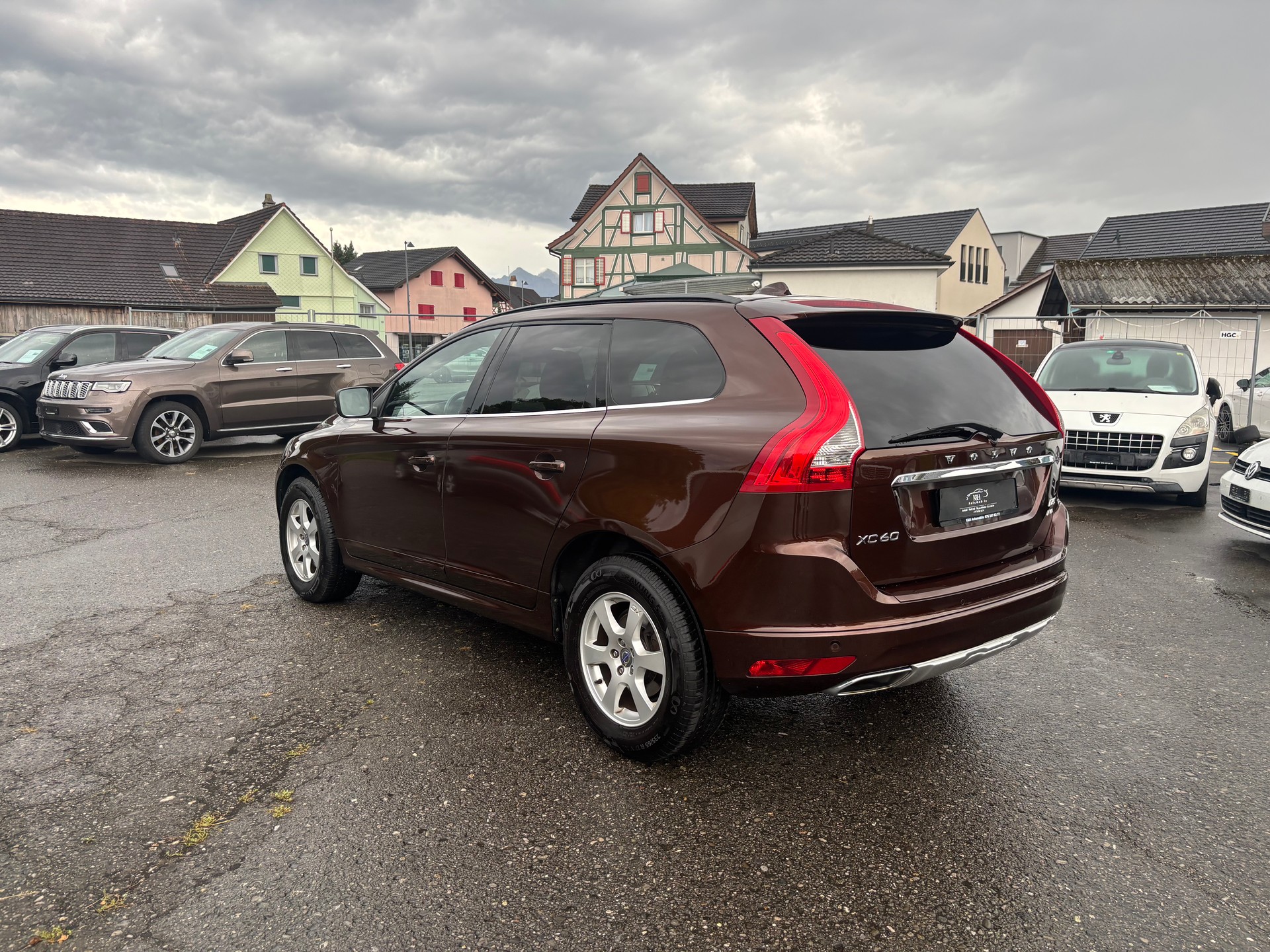 VOLVO XC60 D5 AWD Momentum Geartronic-image-6