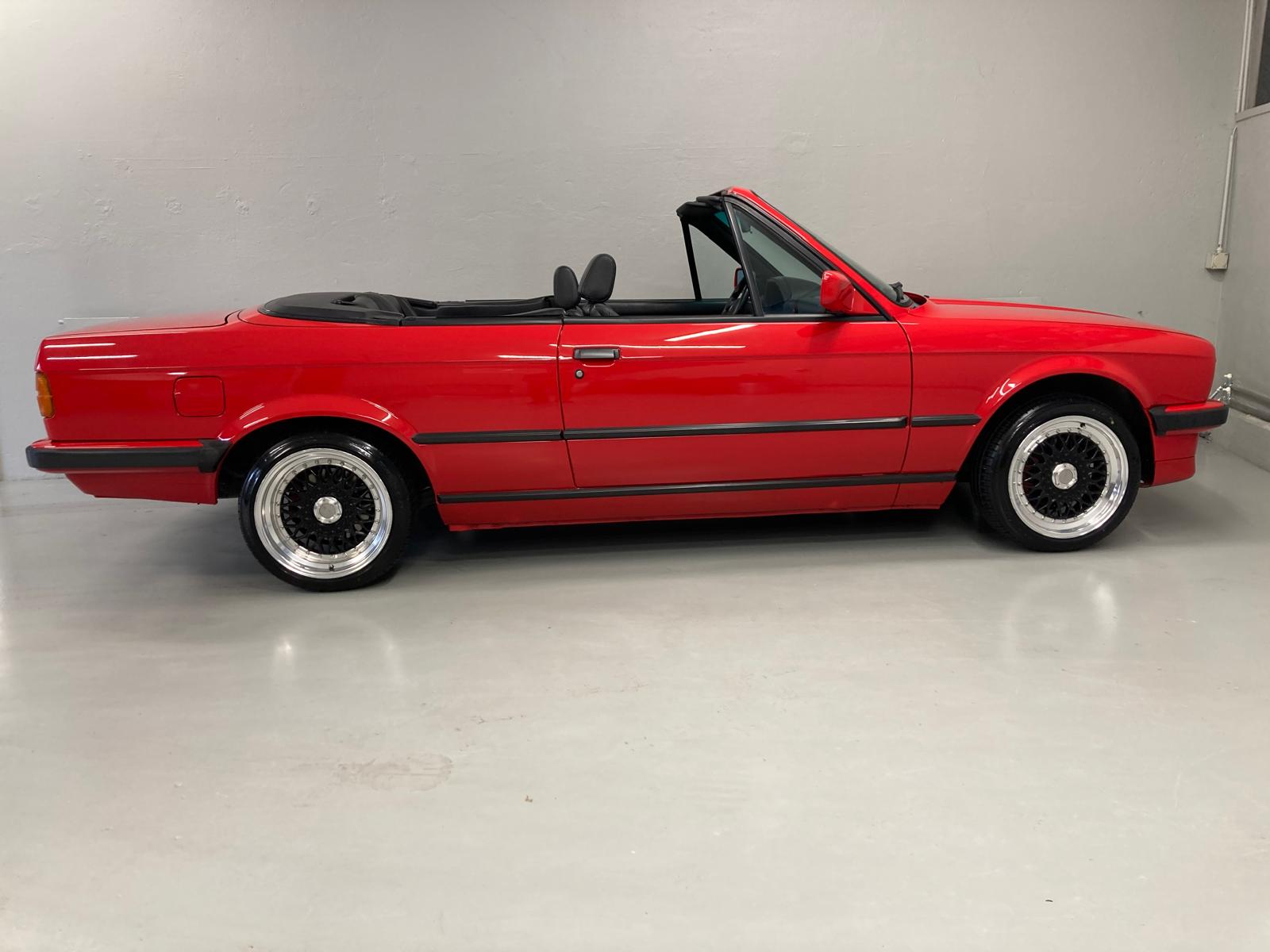 BMW 325i Cabrio-image-6