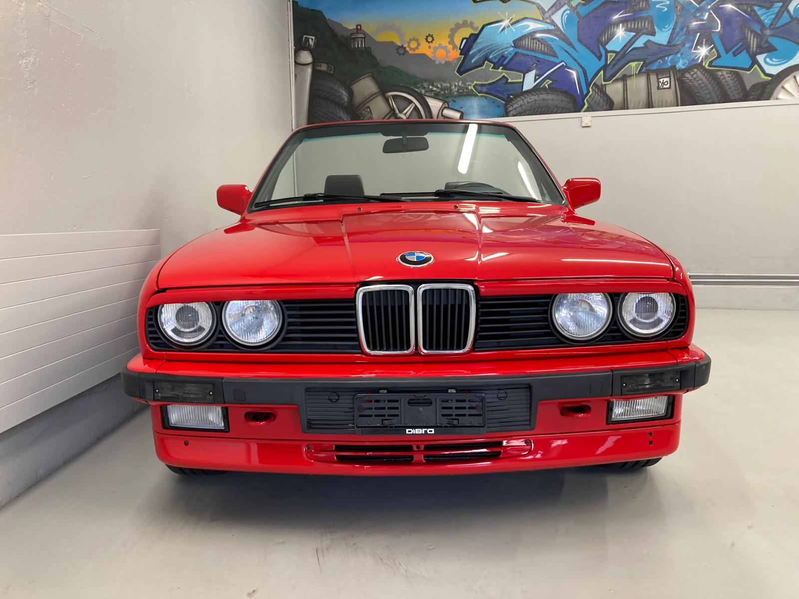 BMW 325i Cabrio-image-1
