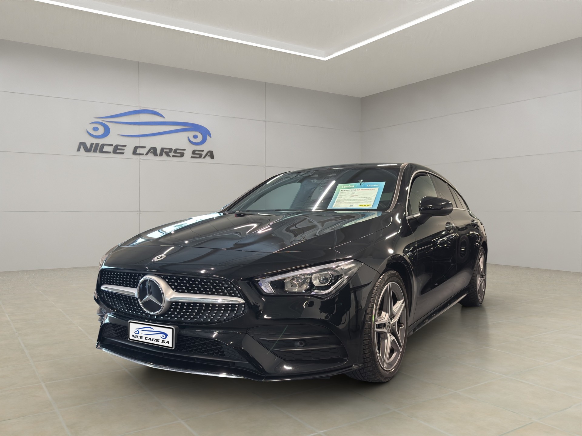 MERCEDES-BENZ CLA Shooting Brake 250 4Matic 7G-DCT AMG Line-showroom-element-1