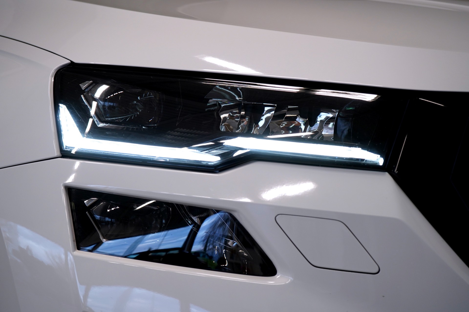 SKODA Karoq 1.5 TSI SportLine DSG-image-6