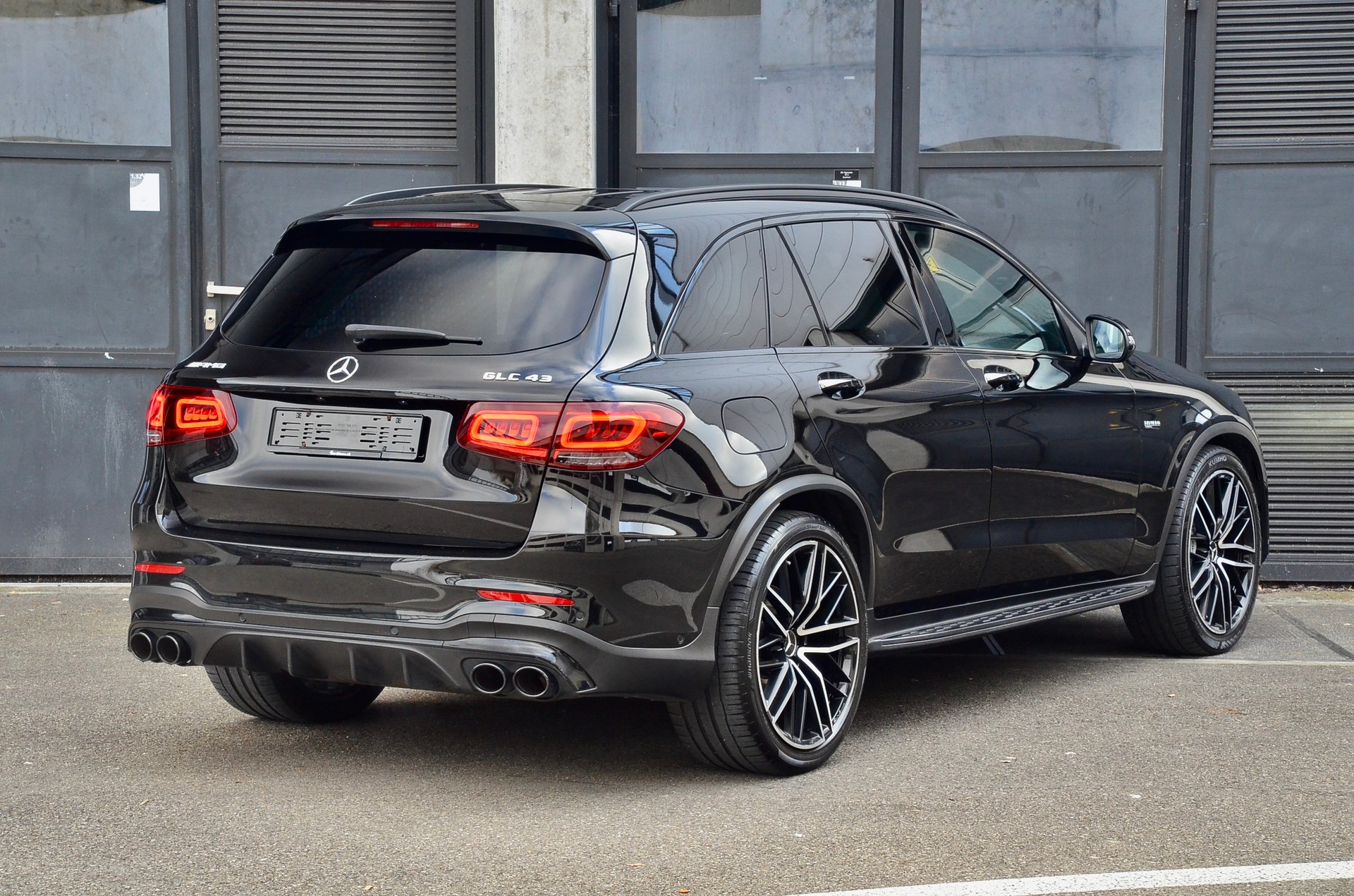 MERCEDES-BENZ GLC 43 AMG 4Matic 9G-Tronic-image-4