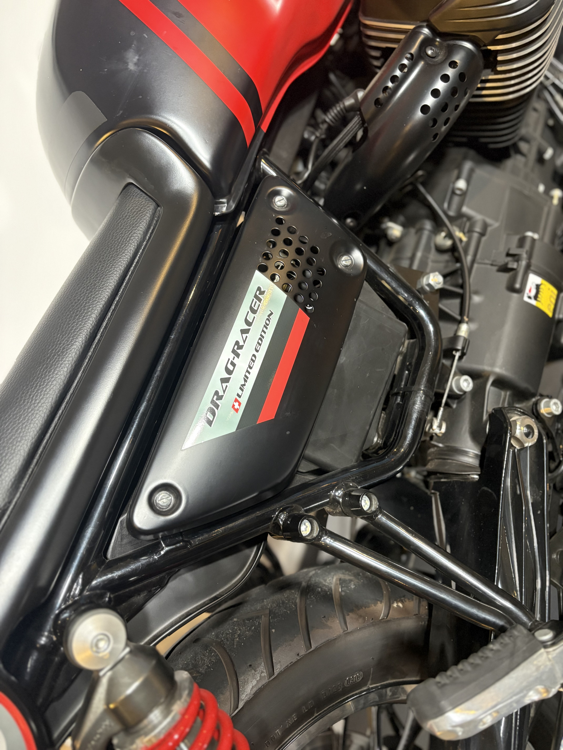 MOTO GUZZI V9 Roamer Drag Racer Swiss Limited Edition 06/15-image-3