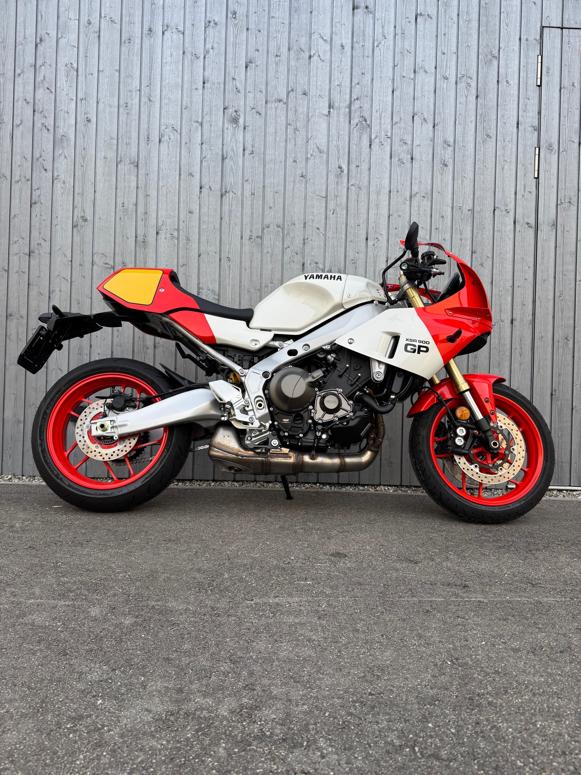 YAMAHA XSR 900 GP-image-0
