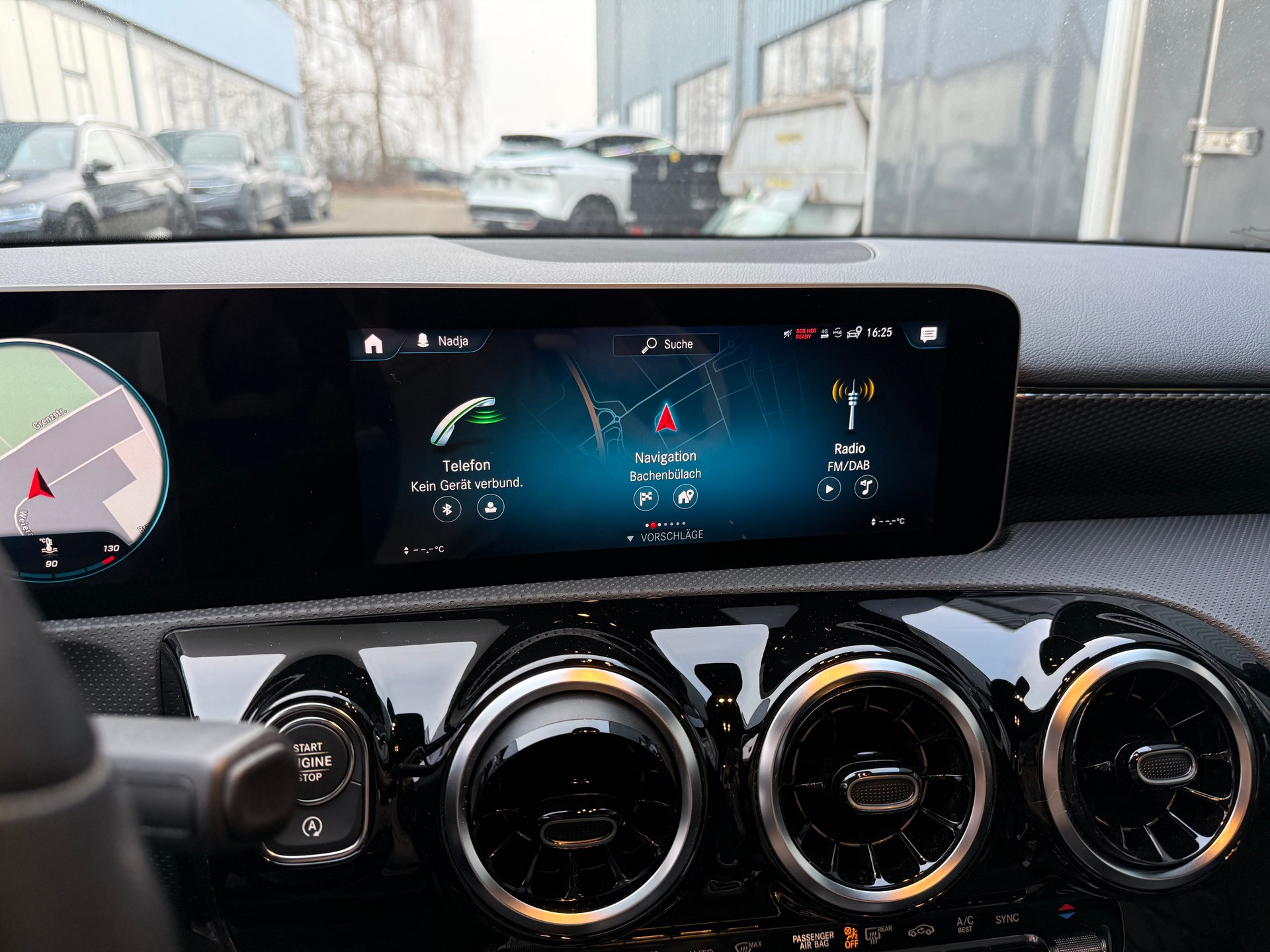 MERCEDES-BENZ A 180 Progressive-image-9