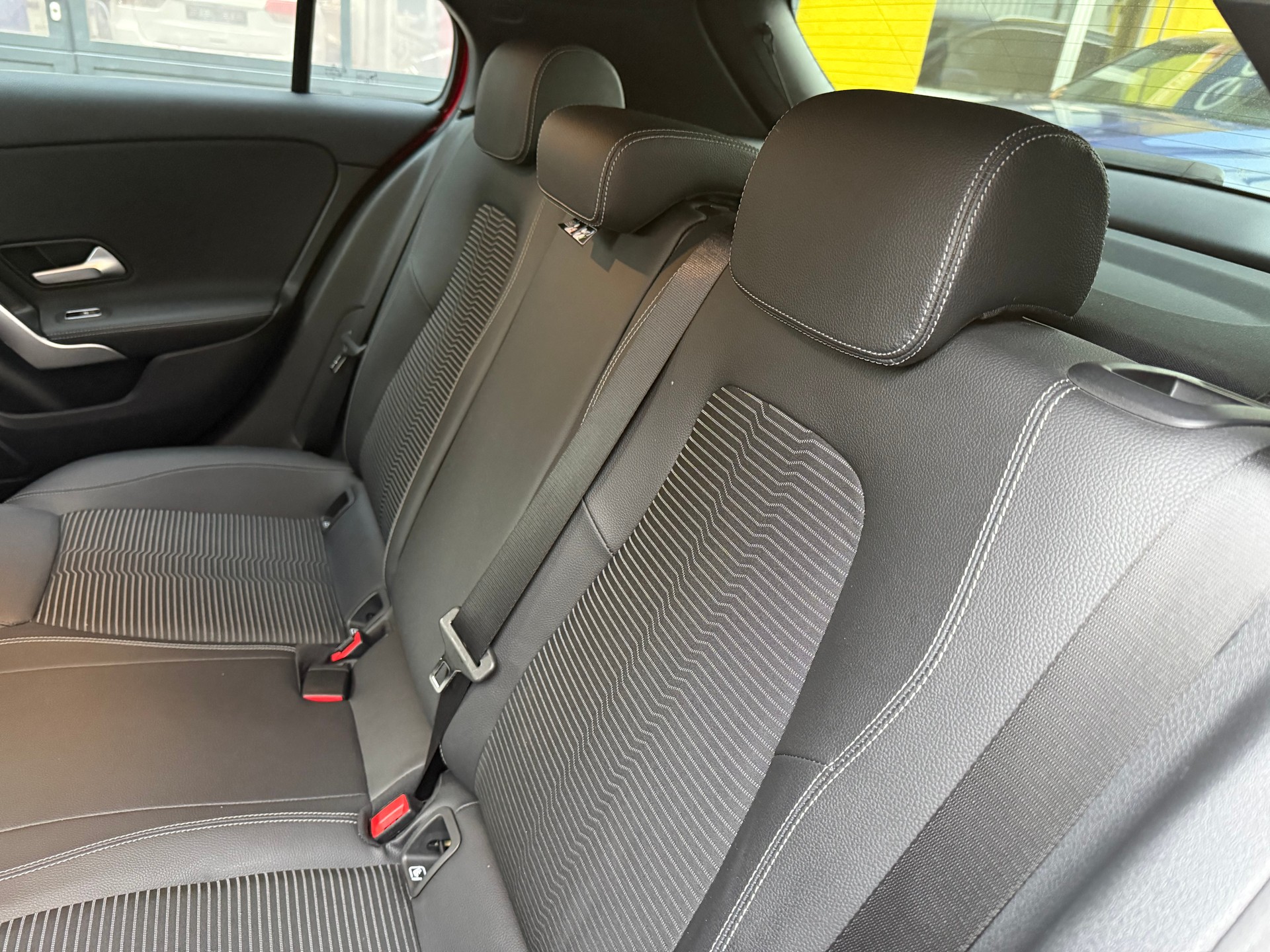 MERCEDES-BENZ A 180 Progressive-image-13
