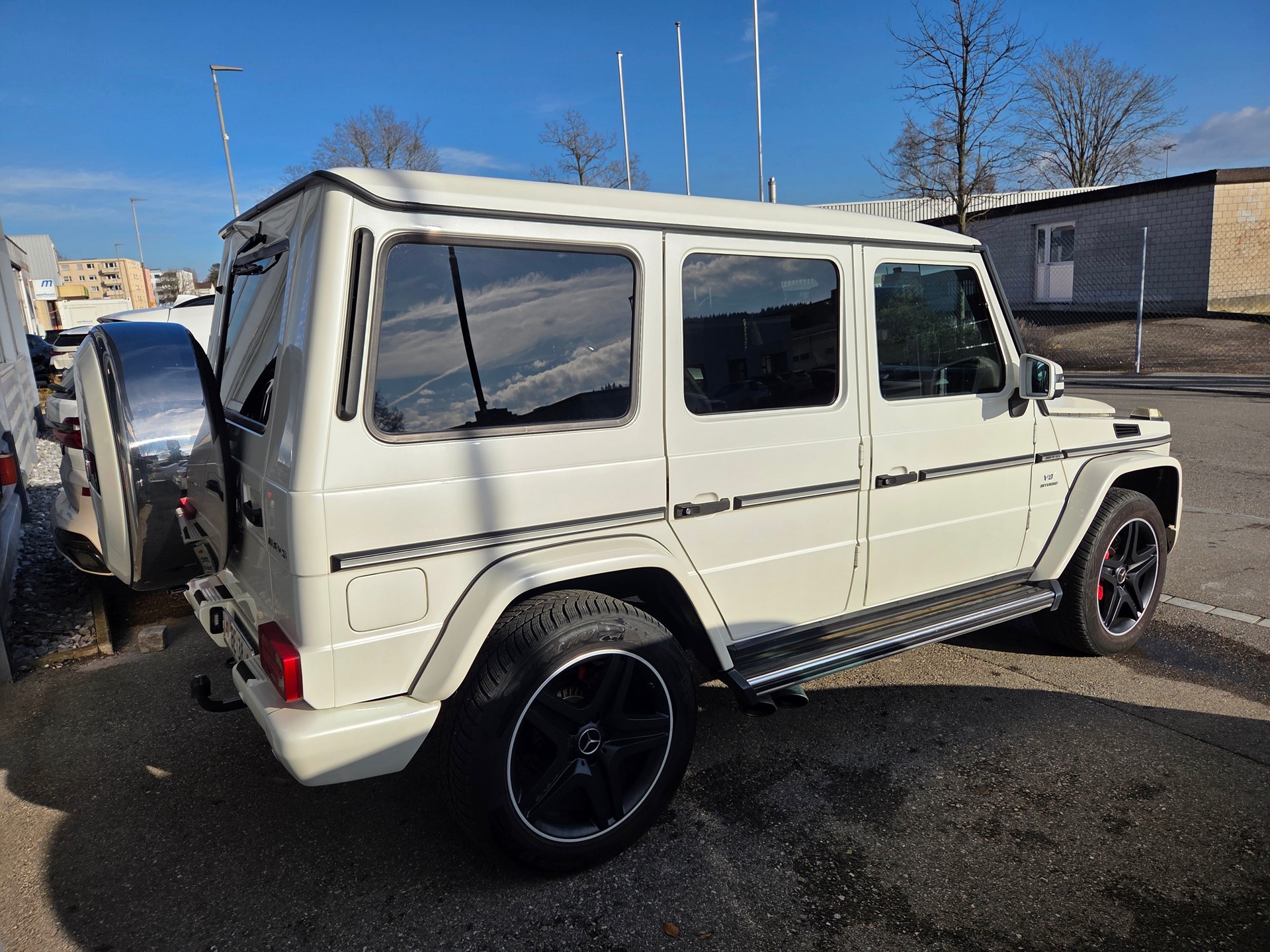MERCEDES-BENZ G 63 AMG Automatic-image-6
