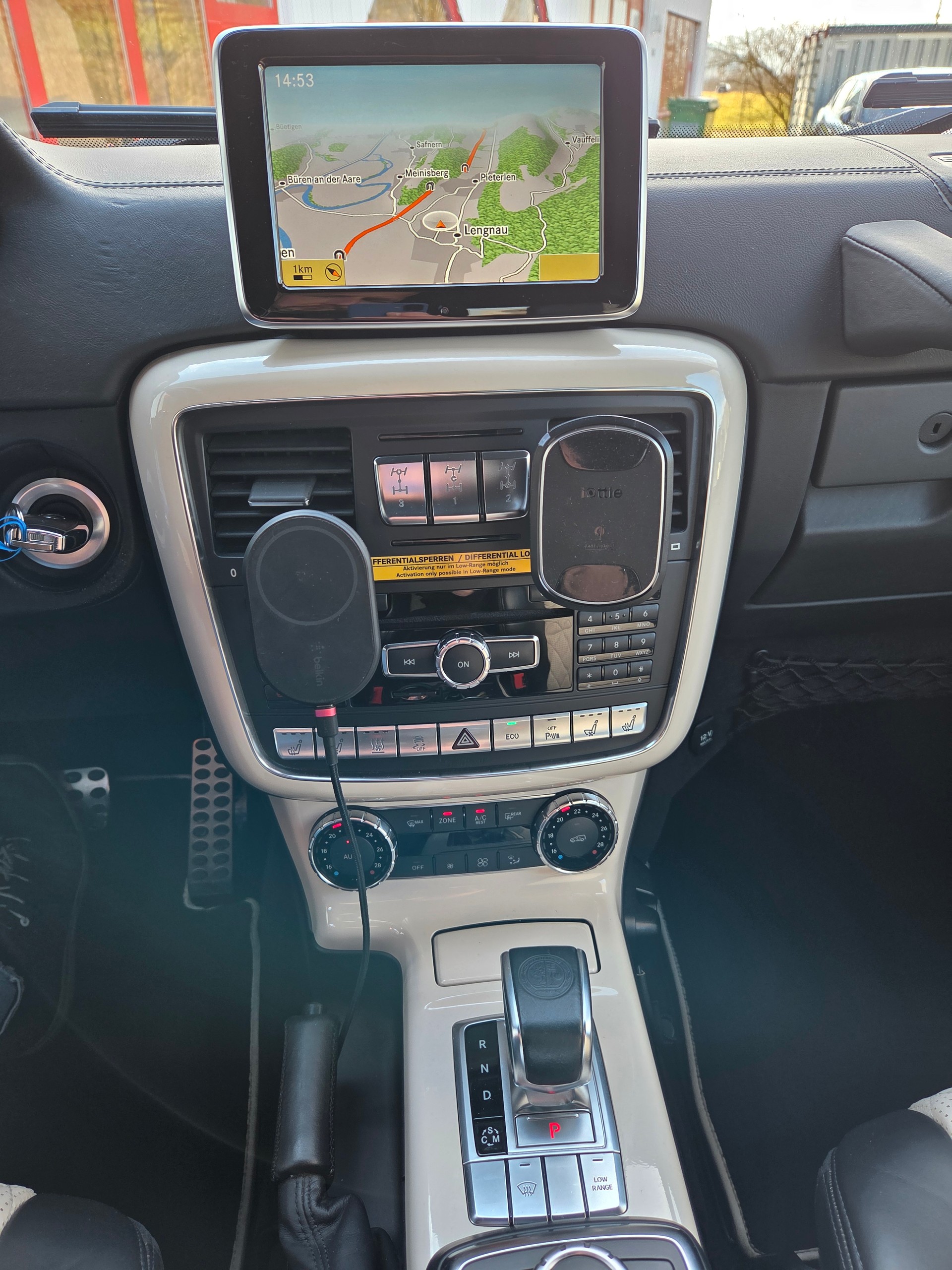MERCEDES-BENZ G 63 AMG Automatic-image-11