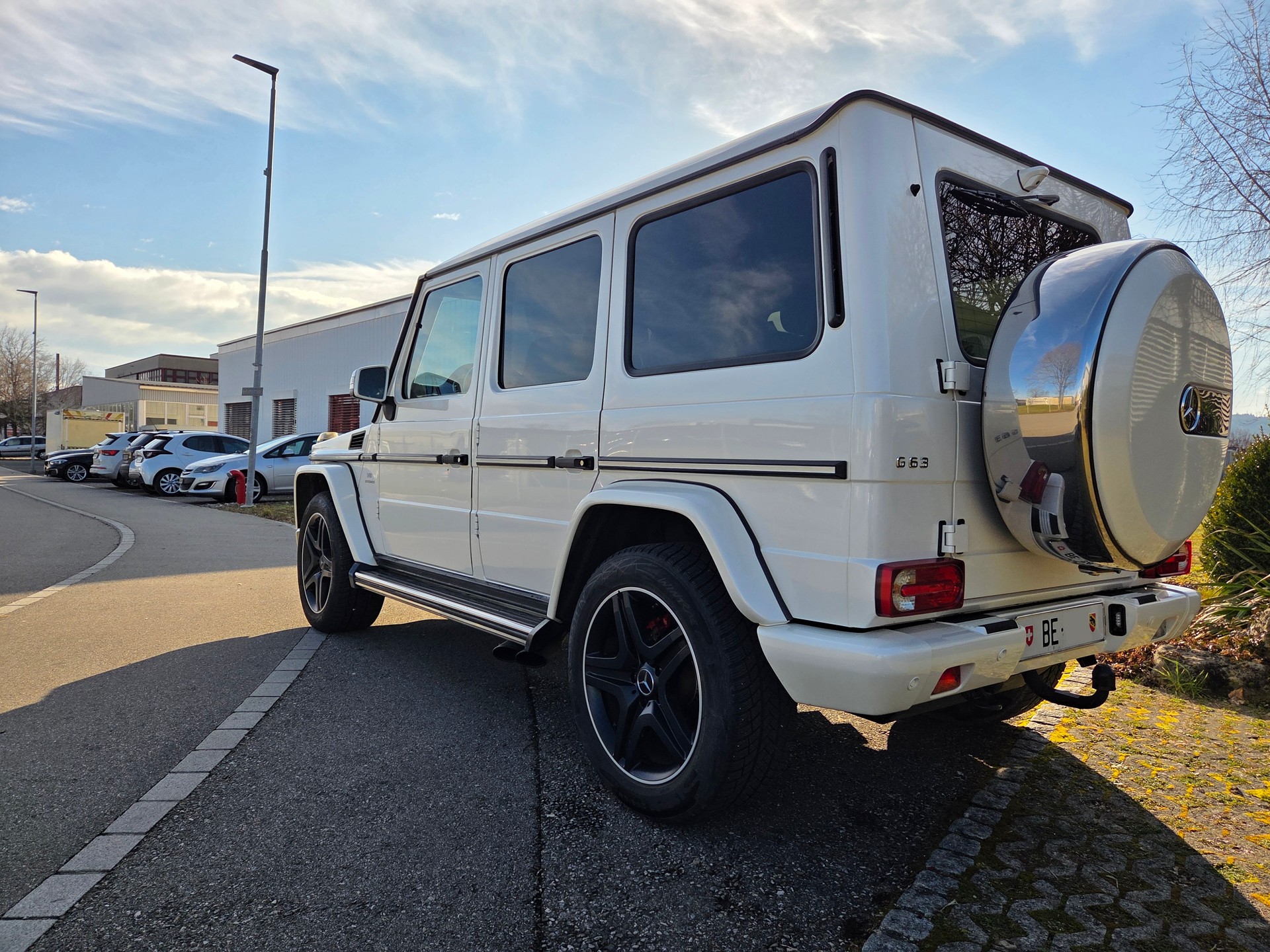 MERCEDES-BENZ G 63 AMG Automatic-image-8
