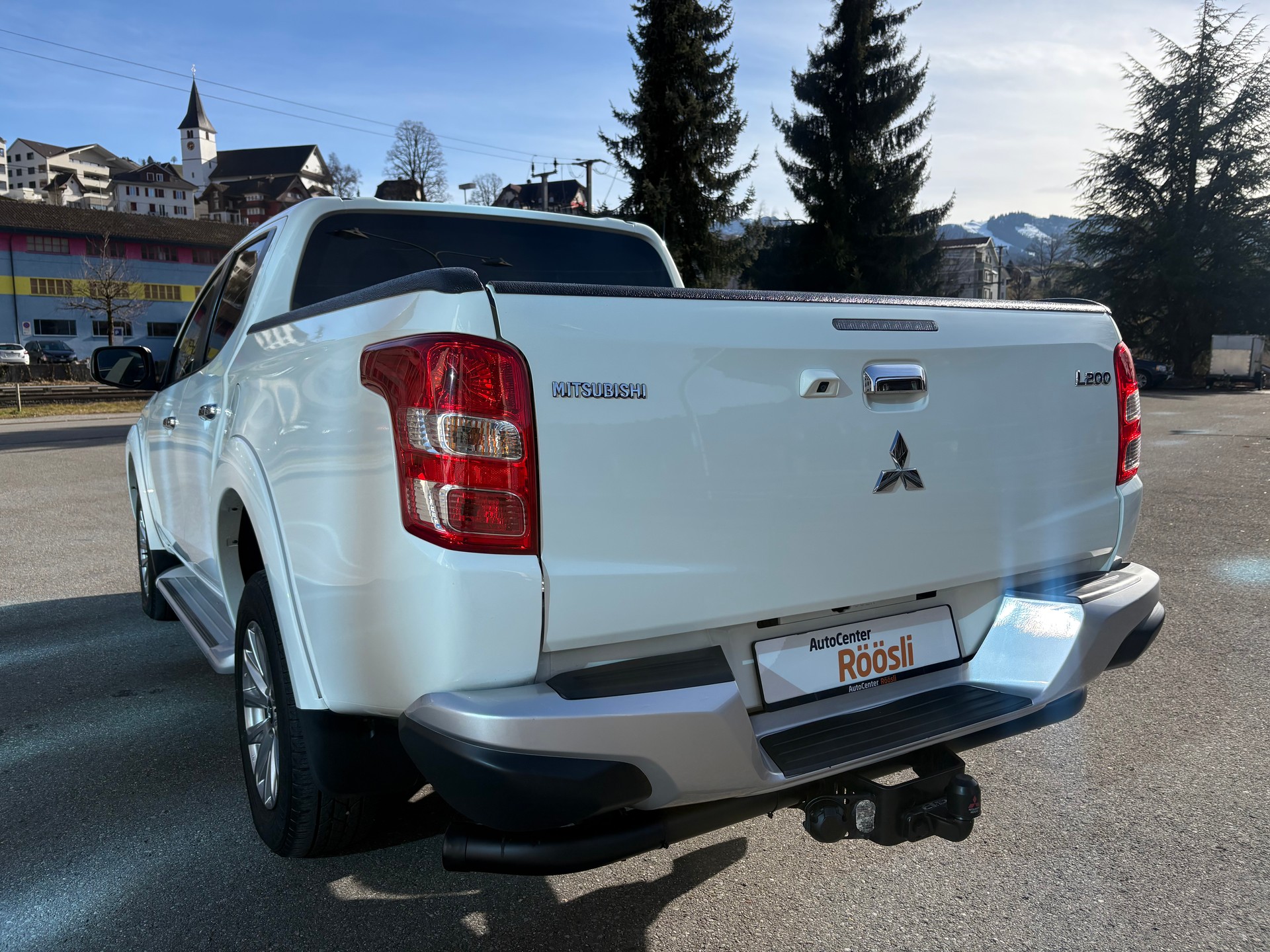 MITSUBISHI L 200 2.4 Style Double Cab A-image-6