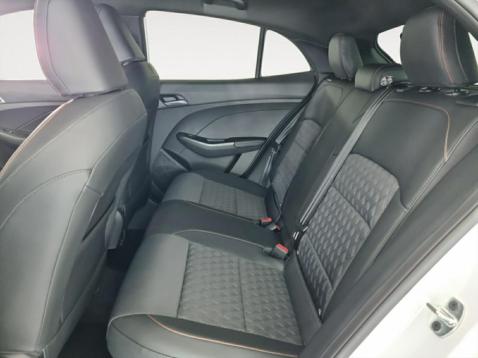 MG MG3 1.5 Hybrid Luxury Aut.-image-14