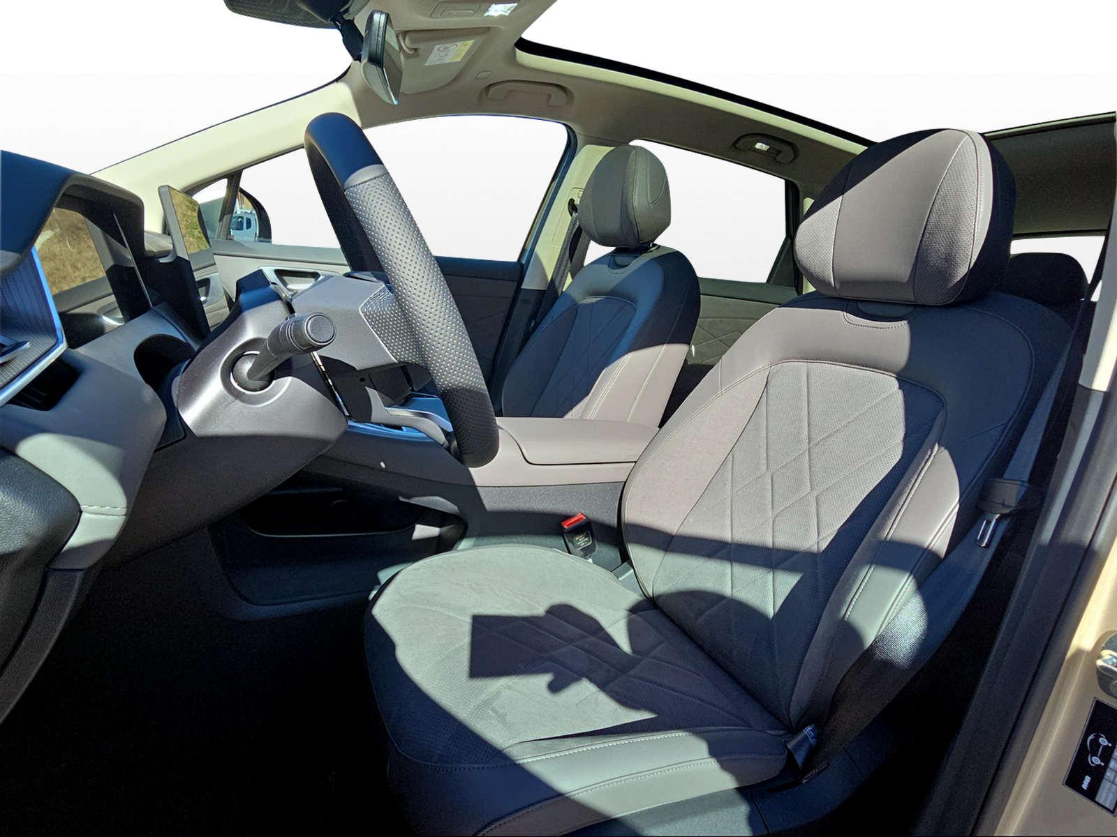 MG S6 EV 77 kWh Luxury 4WD-image-8