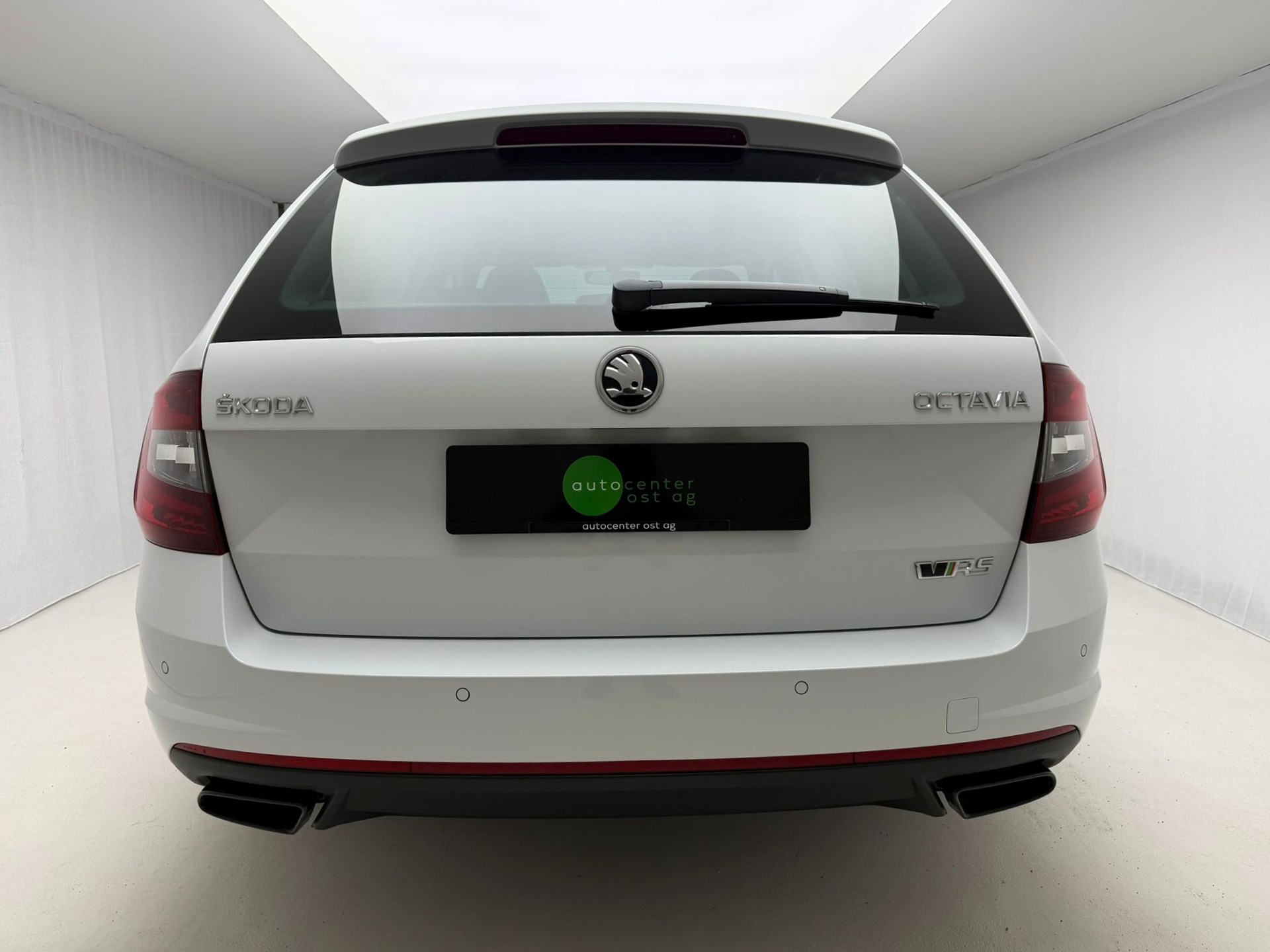 SKODA Octavia Combi 2.0 TSI RS 245 DSG-image-7