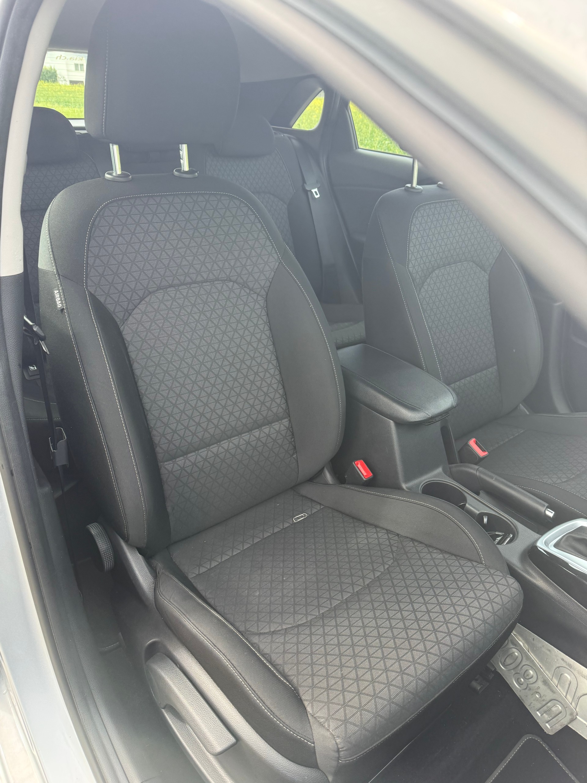 SEAT Leon ST 2.0 TDI CR Style 4Drive DSG-image-13