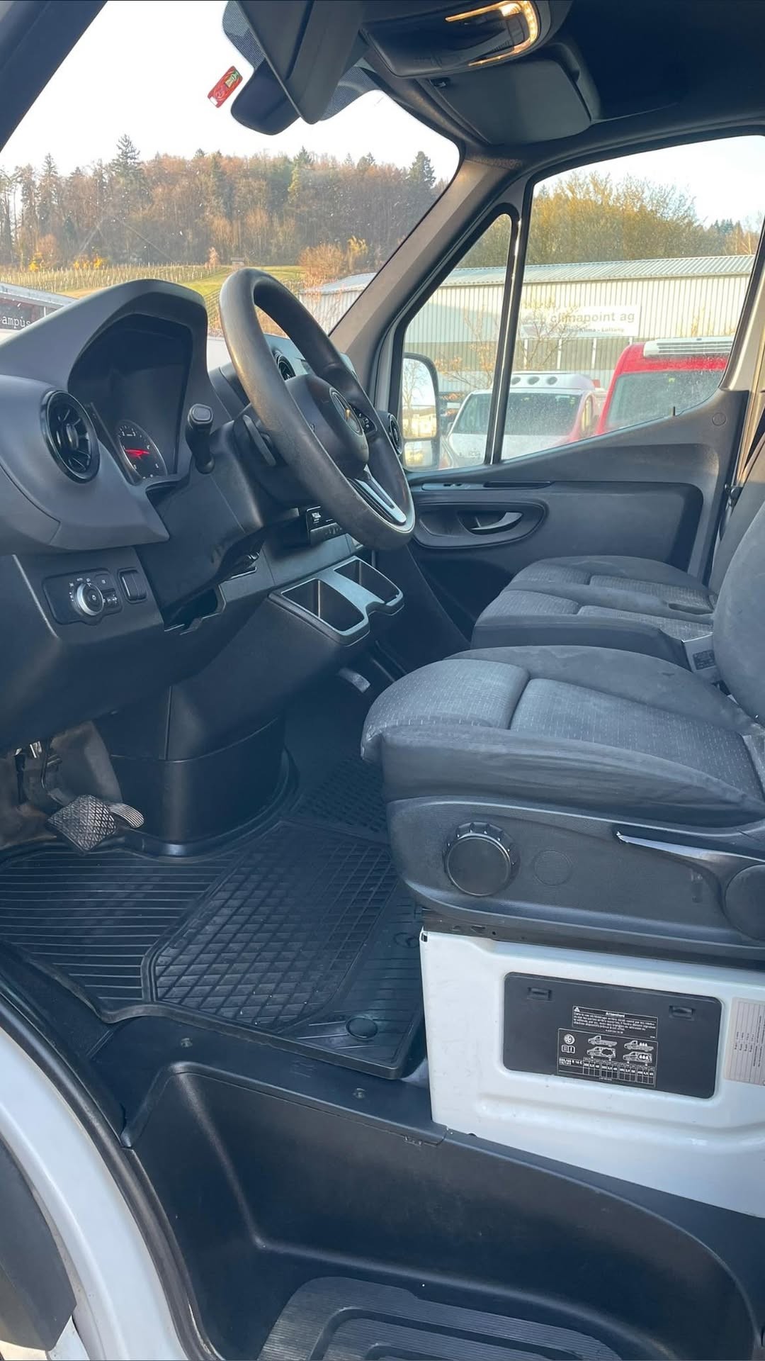 MERCEDES-BENZ Sprinter 314 CDI FWD OM 651 EURO6-image-7