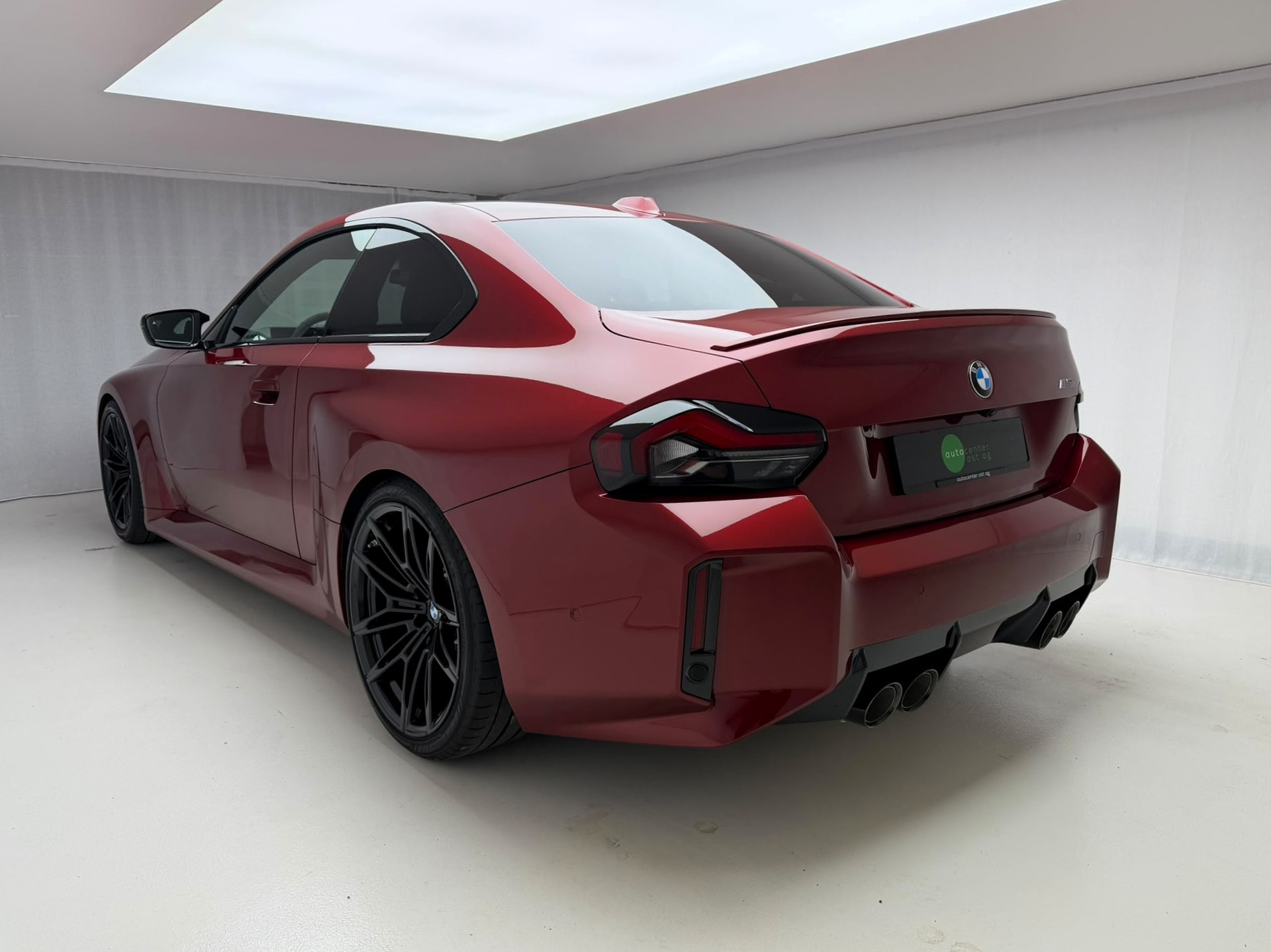 BMW M2 Steptronic / Fire Red Metallic / Facelift /-showroom-element-2