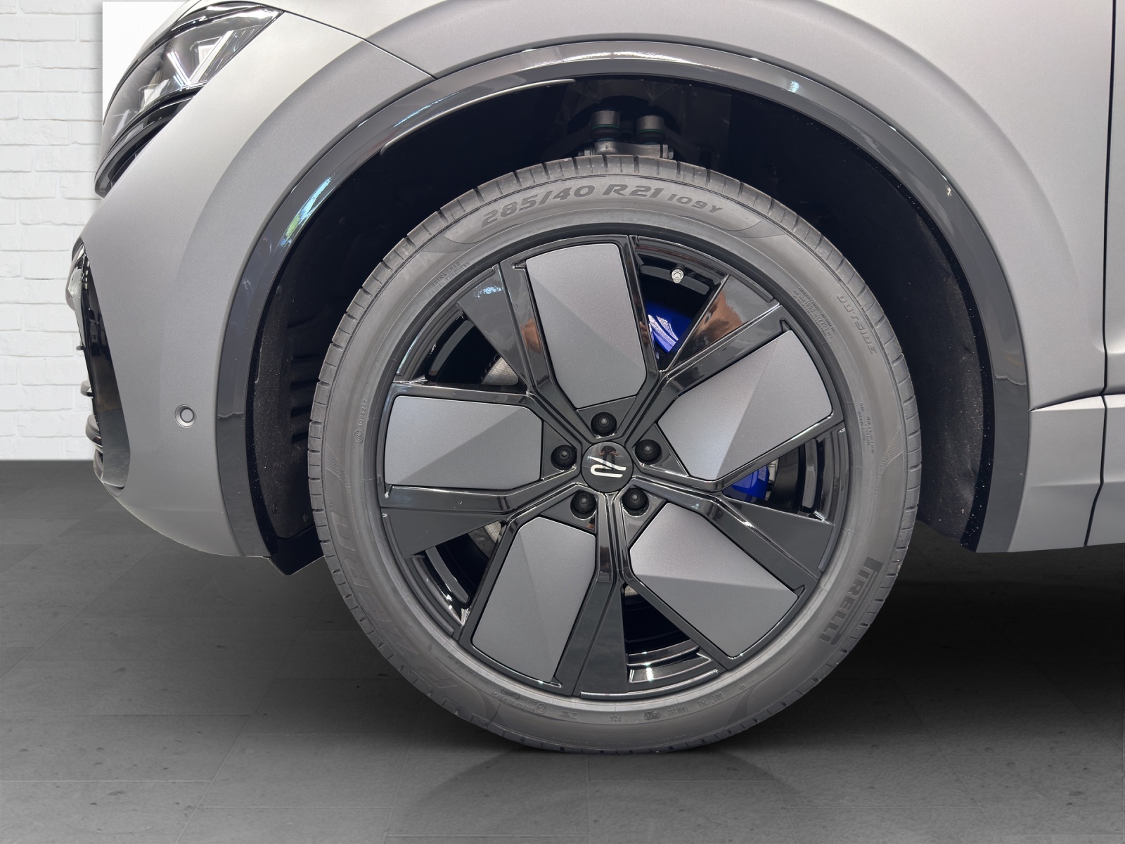 VW Touareg 3.0 V6 TSI PHEV R Final Edition-image-5