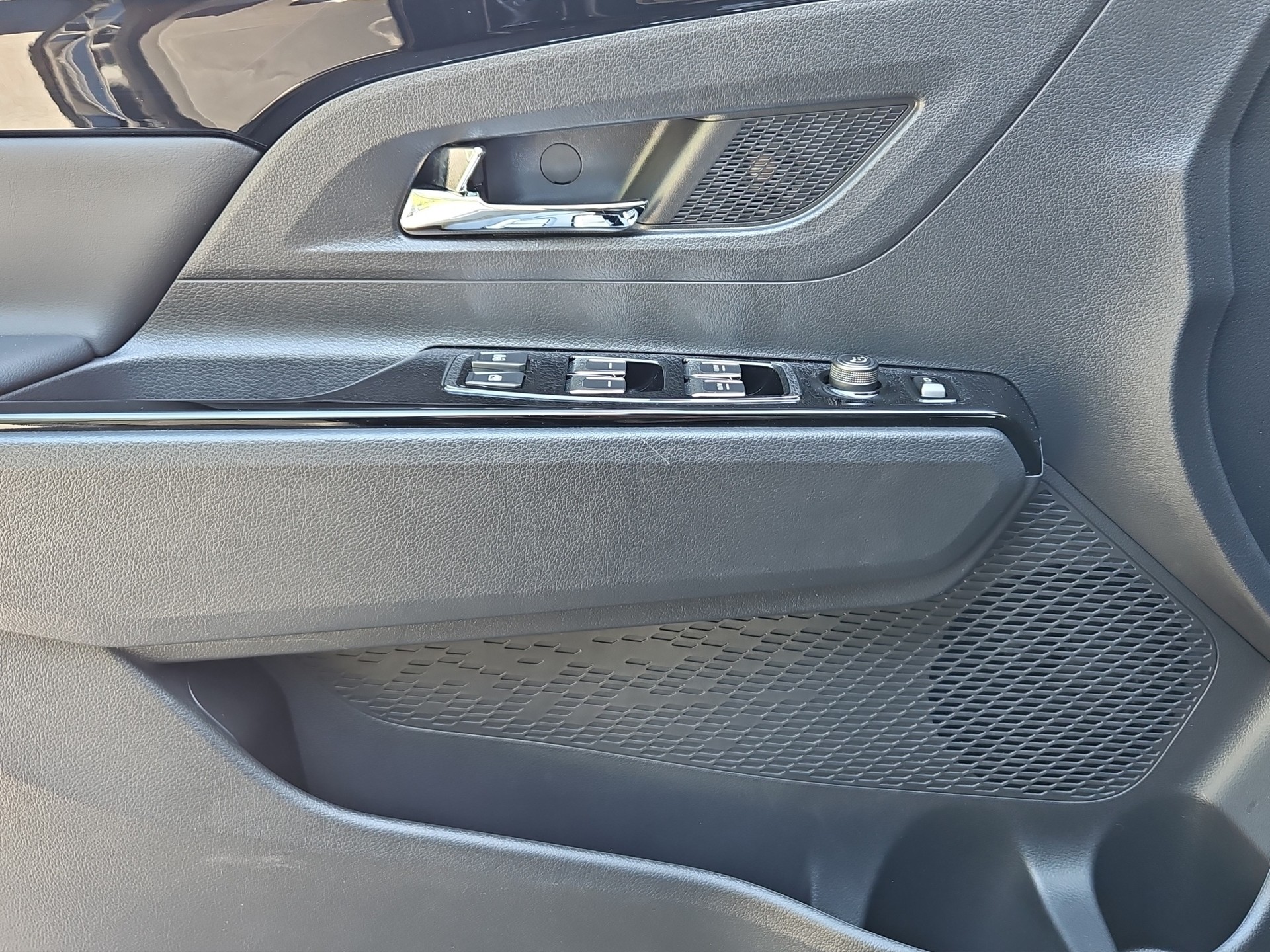 KGM-SsangYong Korando 1.5 T-GDI Titanium 4WD Automat-image-17