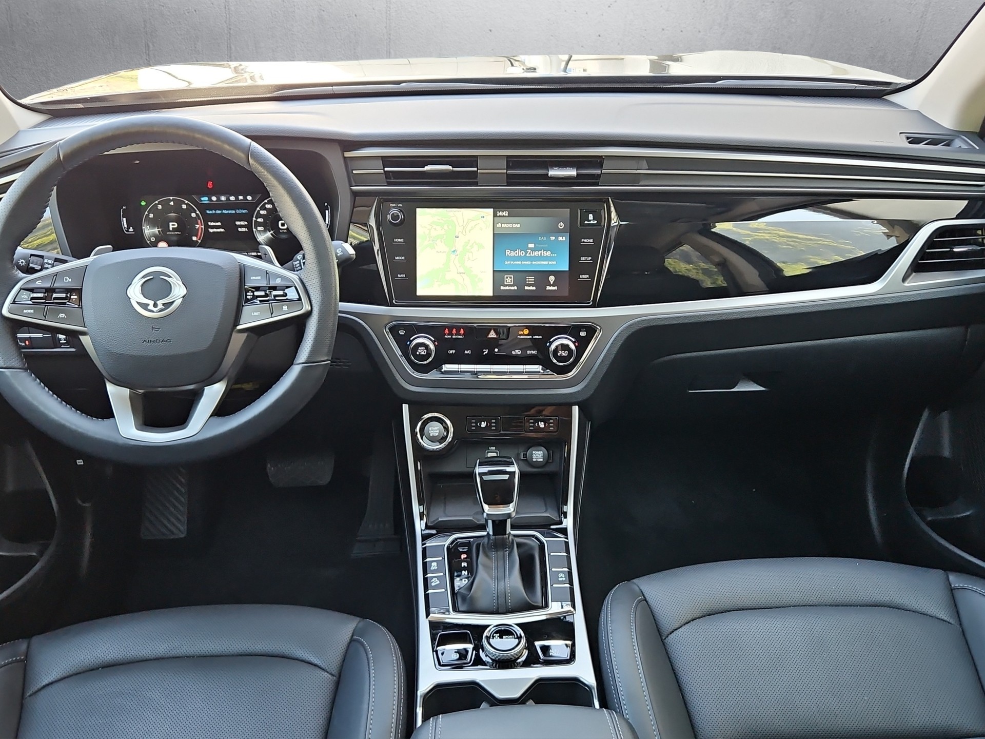 KGM-SsangYong Korando 1.5 T-GDI Titanium 4WD Automat-image-11