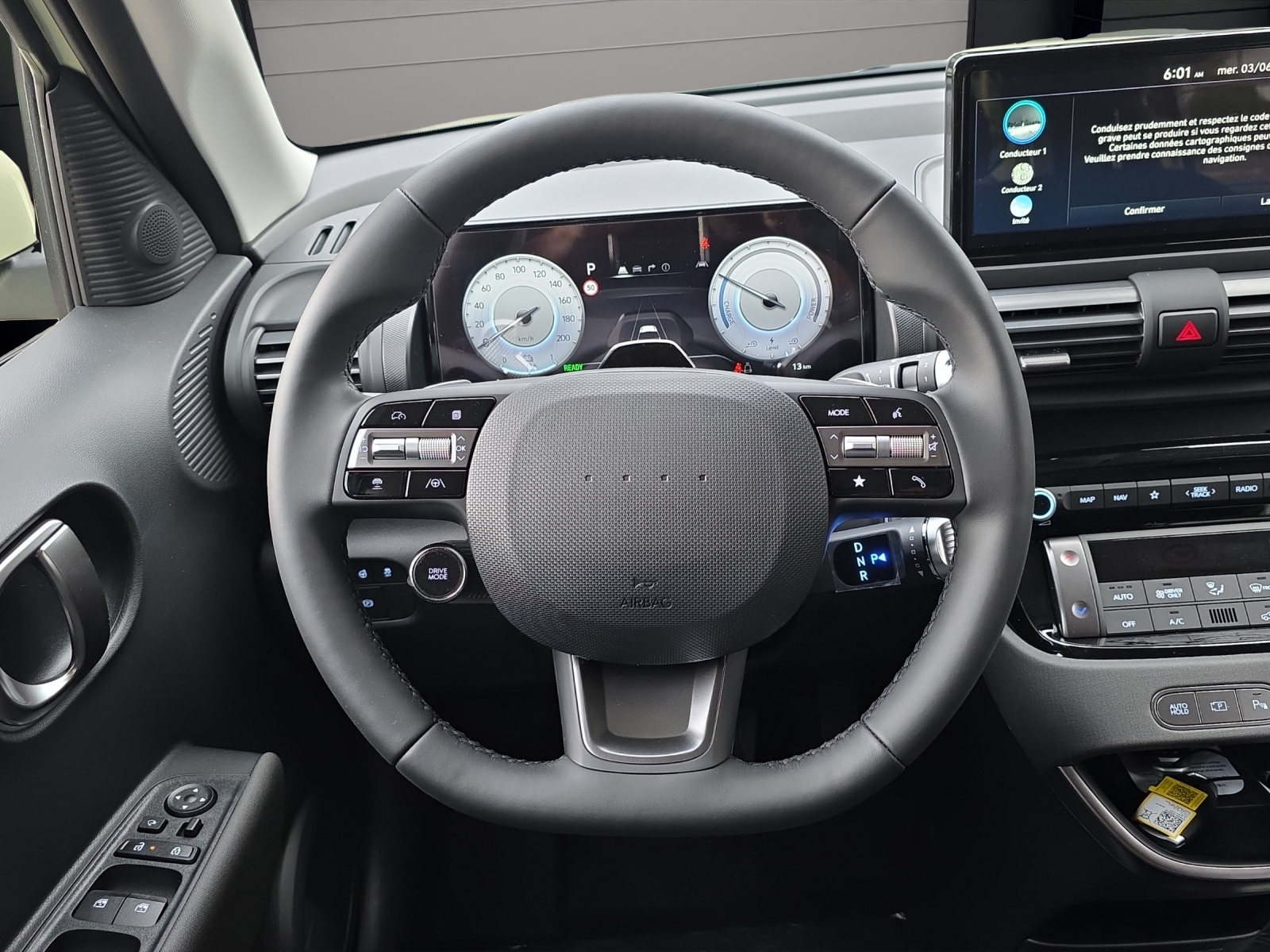 HYUNDAI Inster 49kWh Amplia-image-6