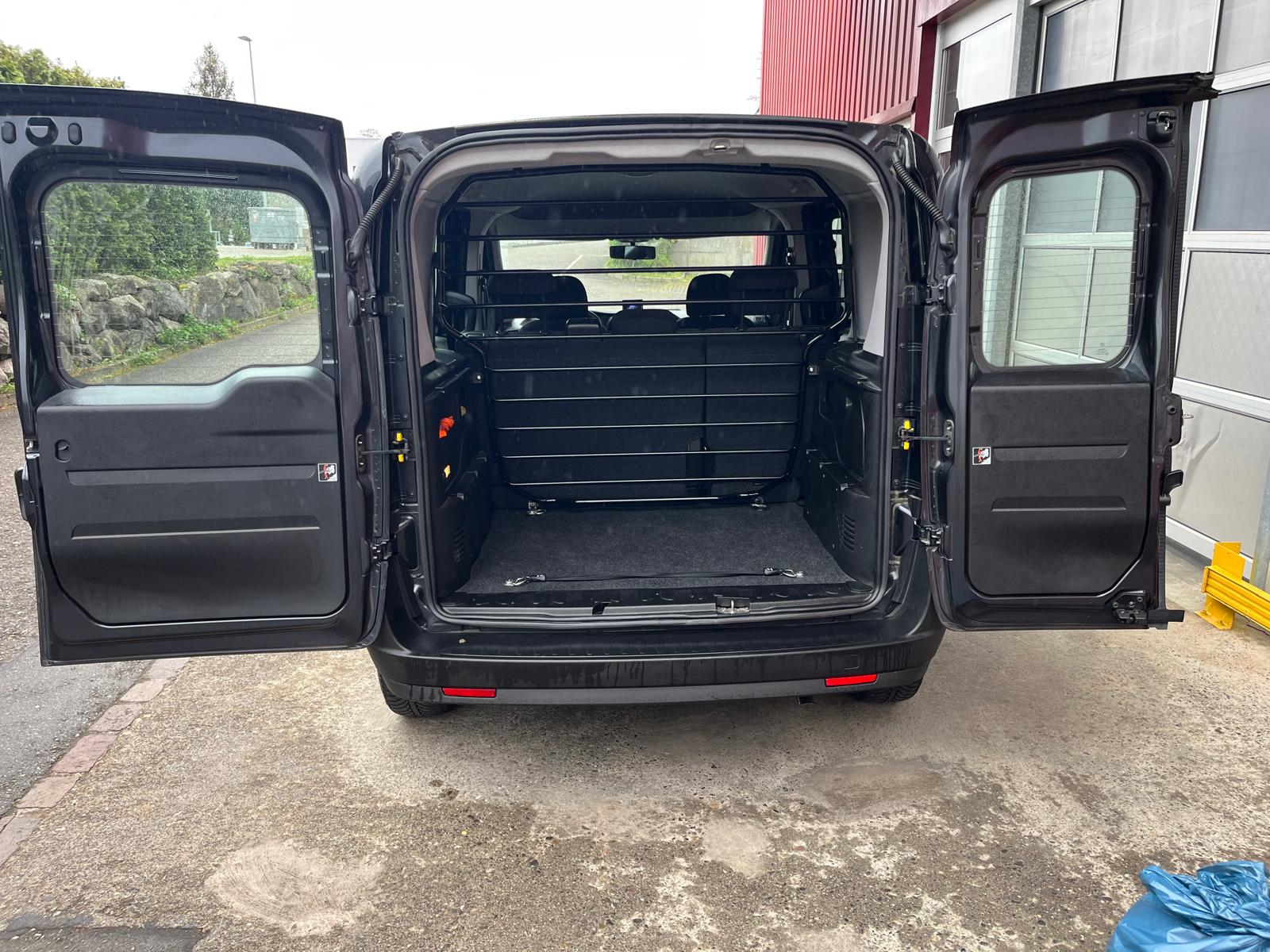 FIAT DOBLO-image-6