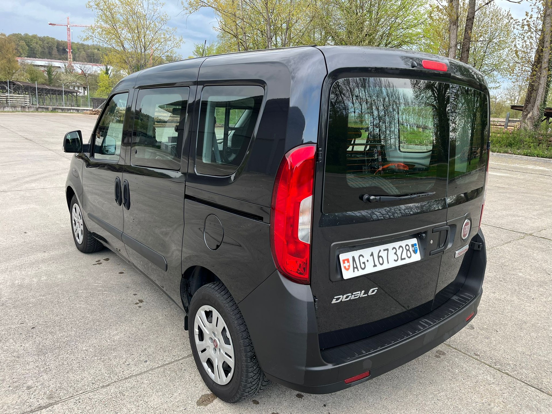 FIAT DOBLO-image-1