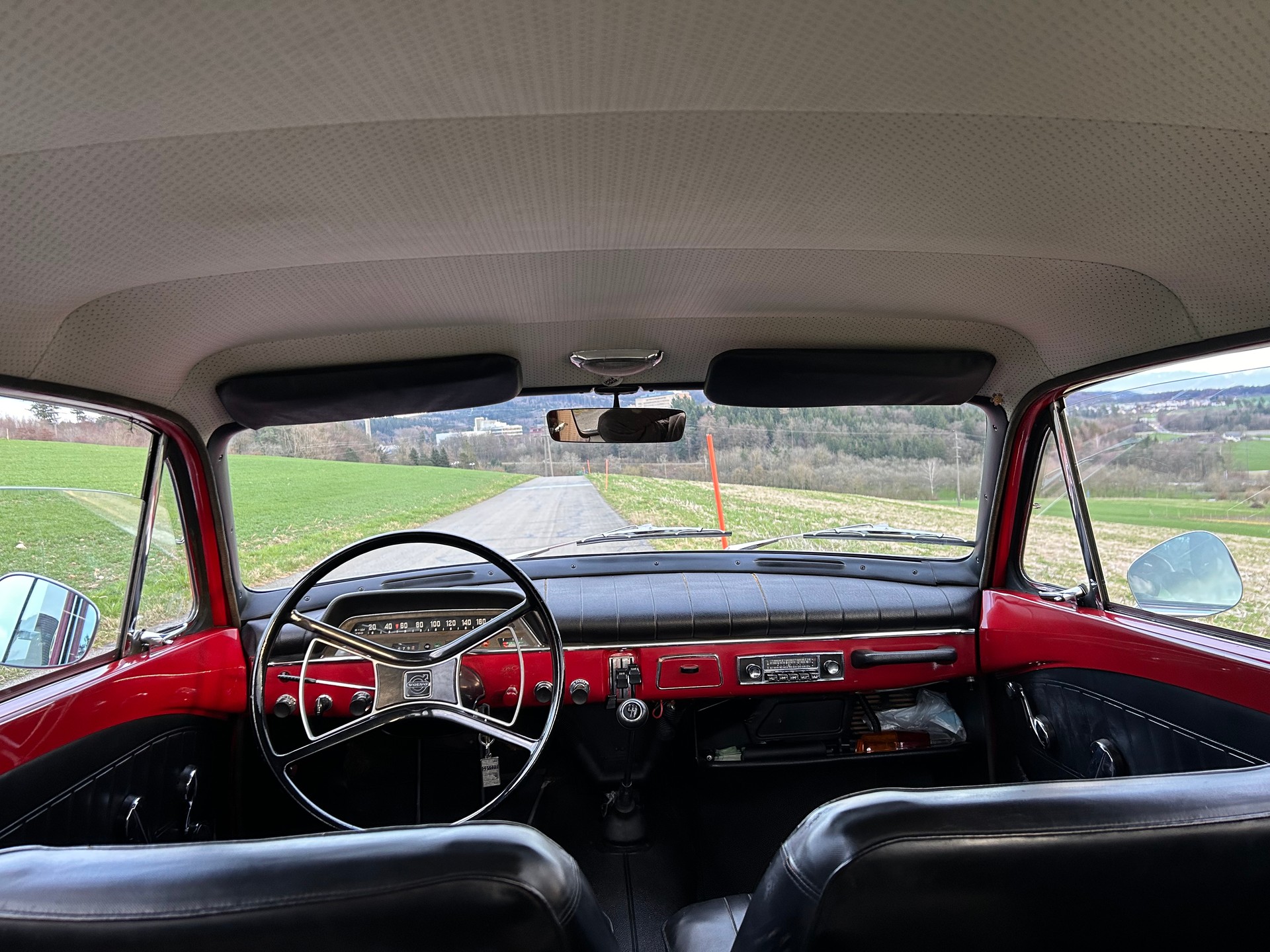 VOLVO 131-image-4