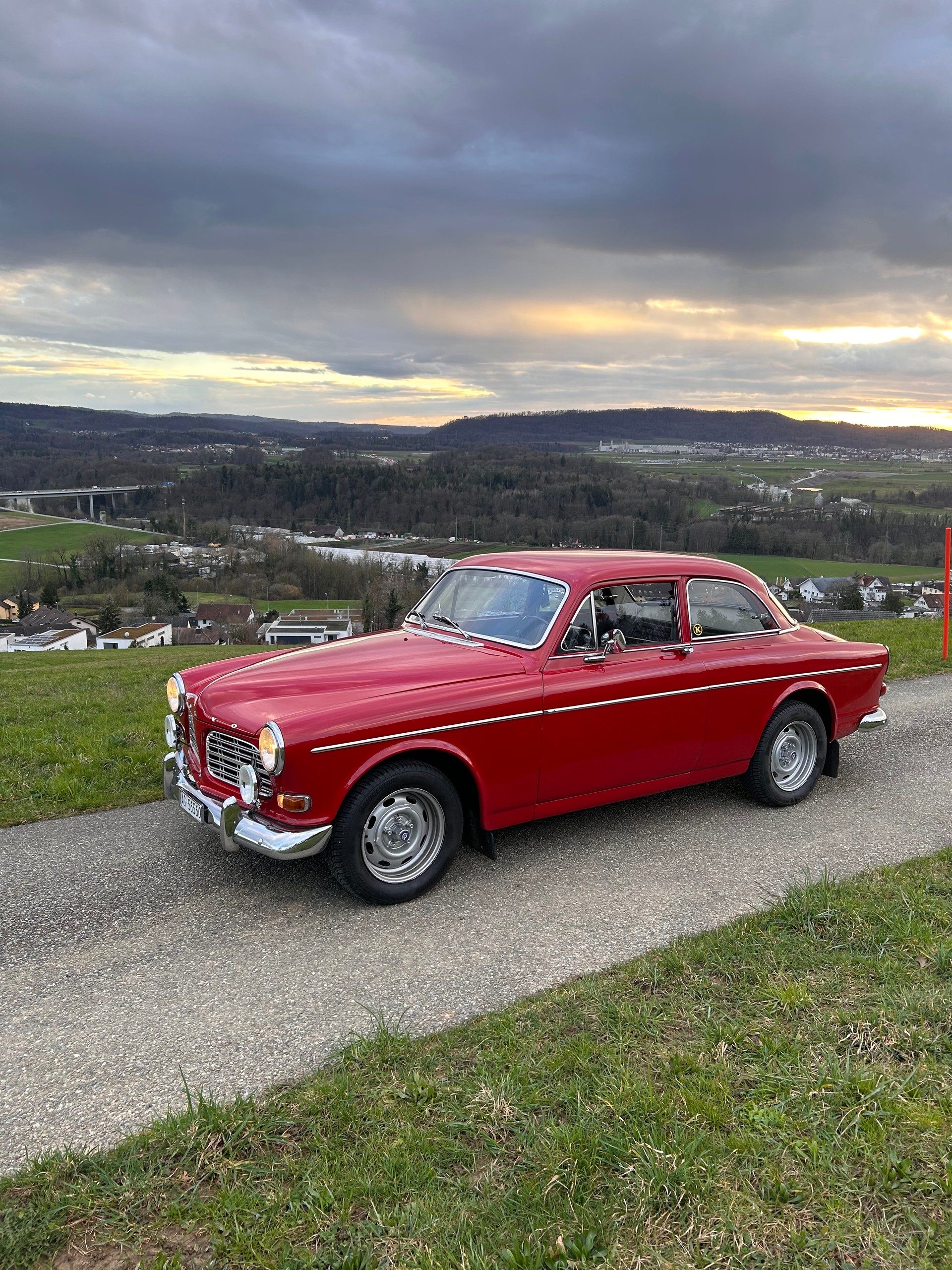 VOLVO 131-image-1