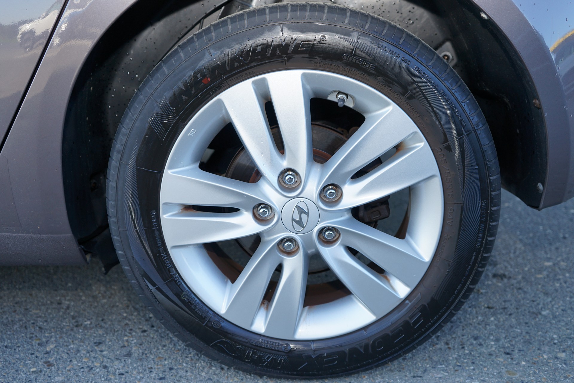 HYUNDAI iX20 1.6 Amplia Automatic-image-8