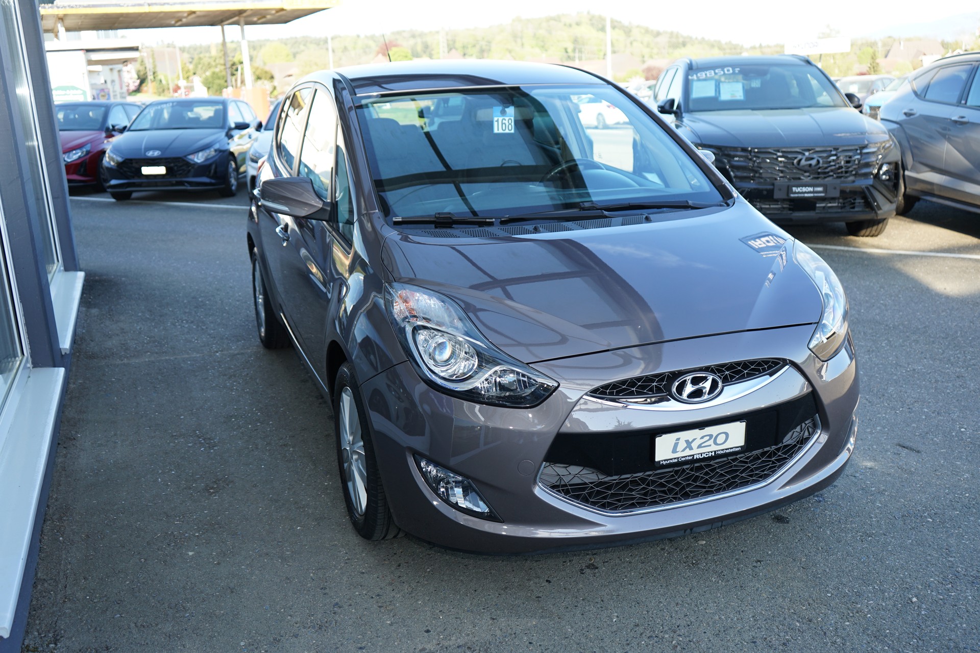 HYUNDAI iX20 1.6 Amplia Automatic-showroom-element-1