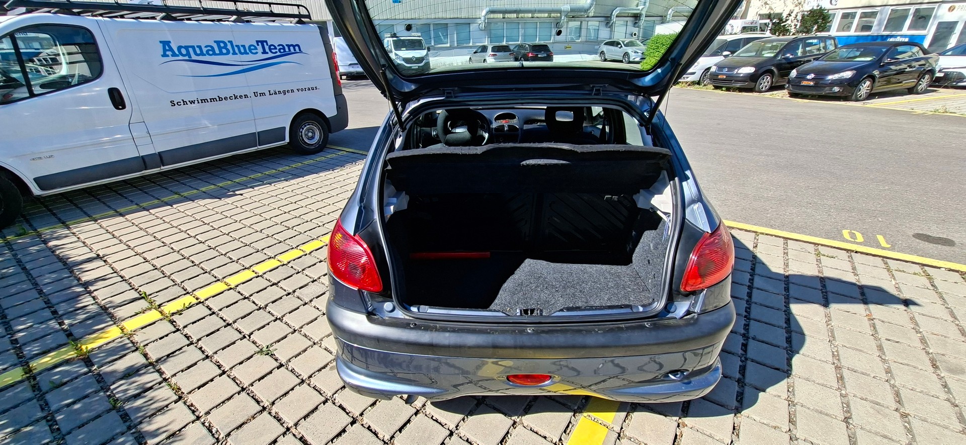 PEUGEOT 206 1.6 16V Trendy-image-8