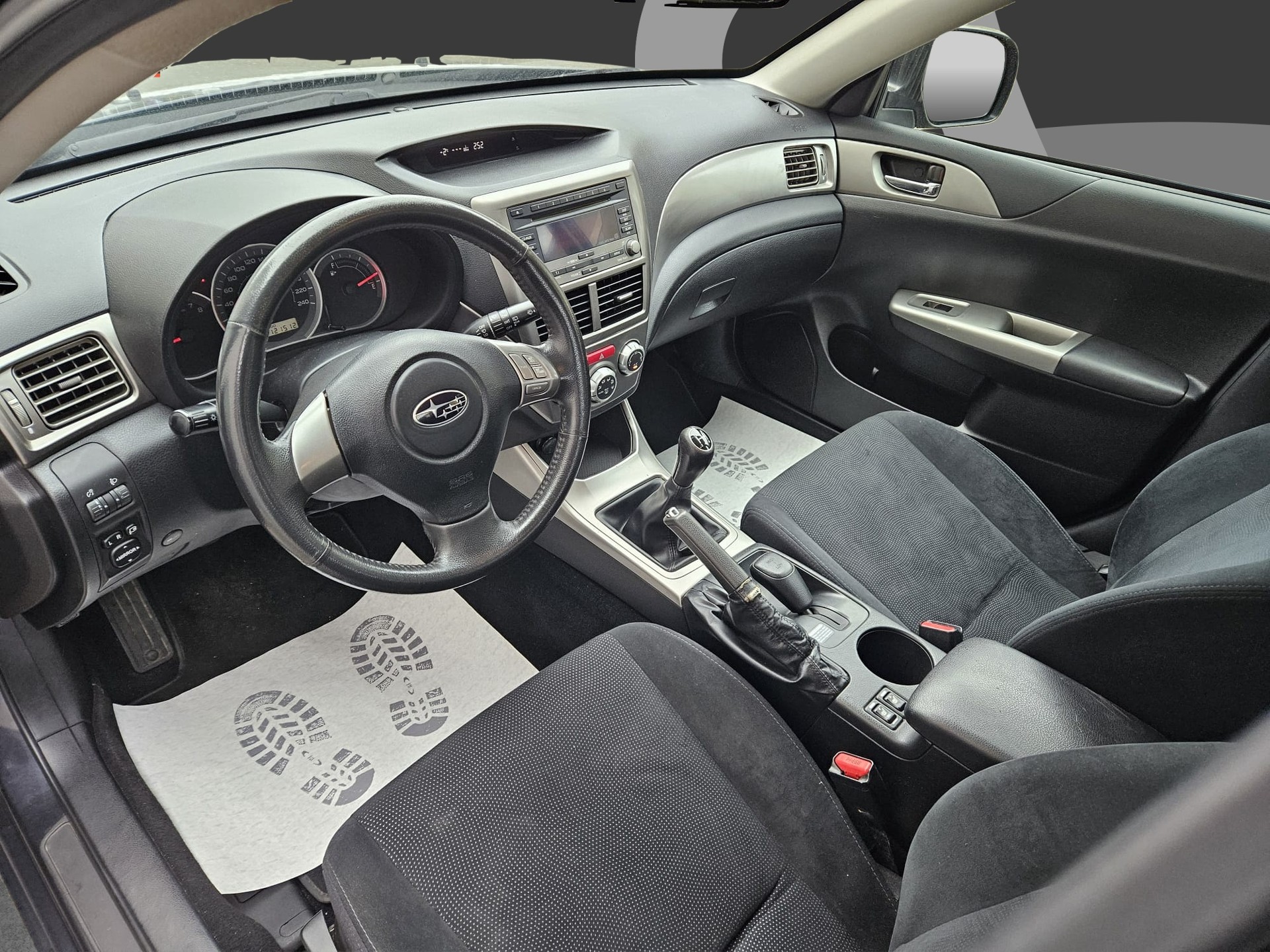 SUBARU Impreza 1.5R Swiss-image-11