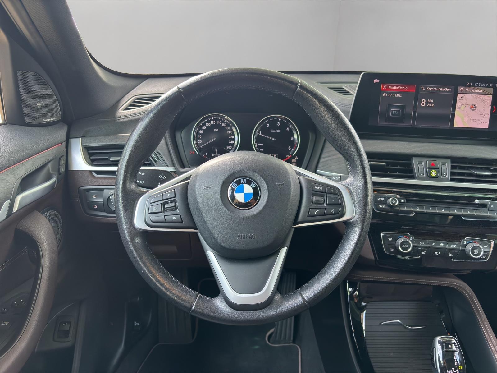 BMW X1 20d xDrive-image-5