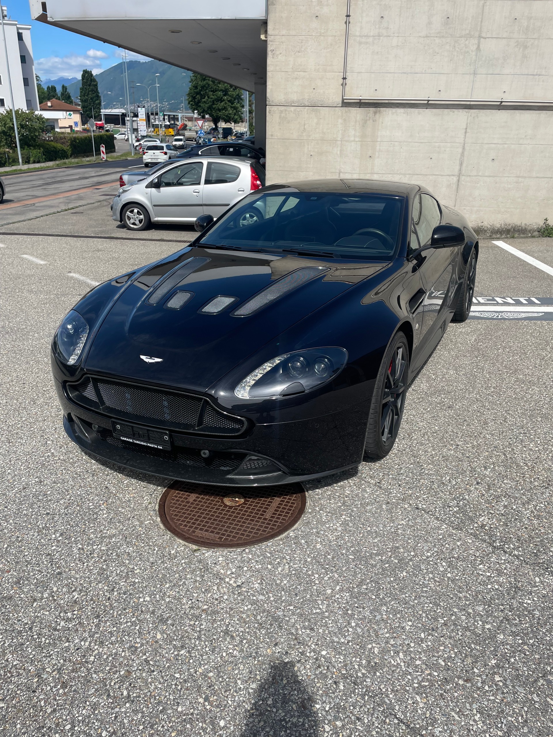 ASTON MARTIN V12 Vantage 5.9 S