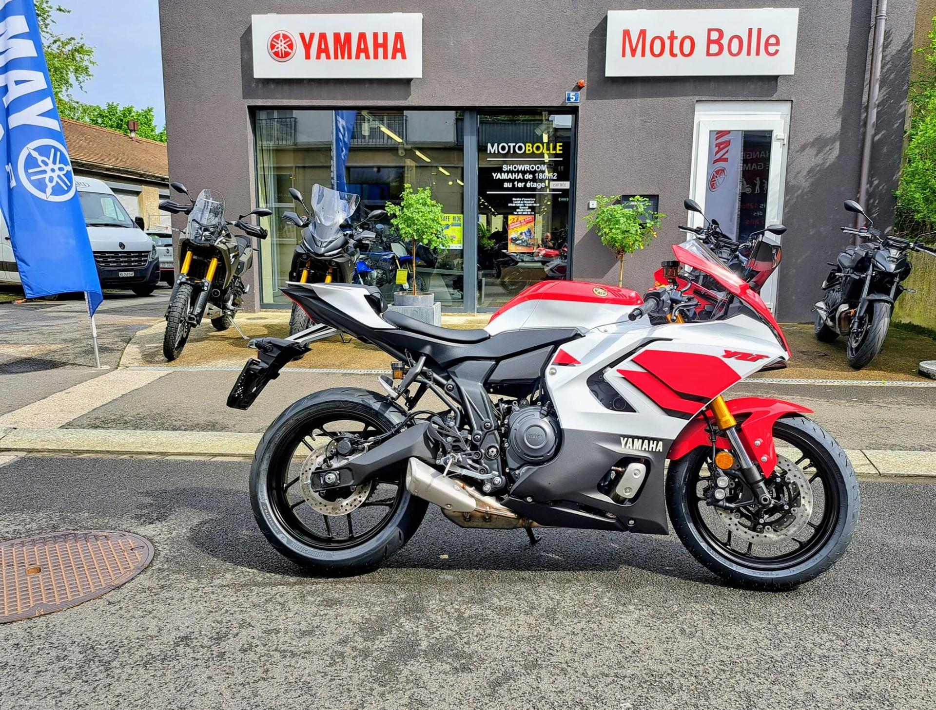 YAMAHA YZF-R7-image-0