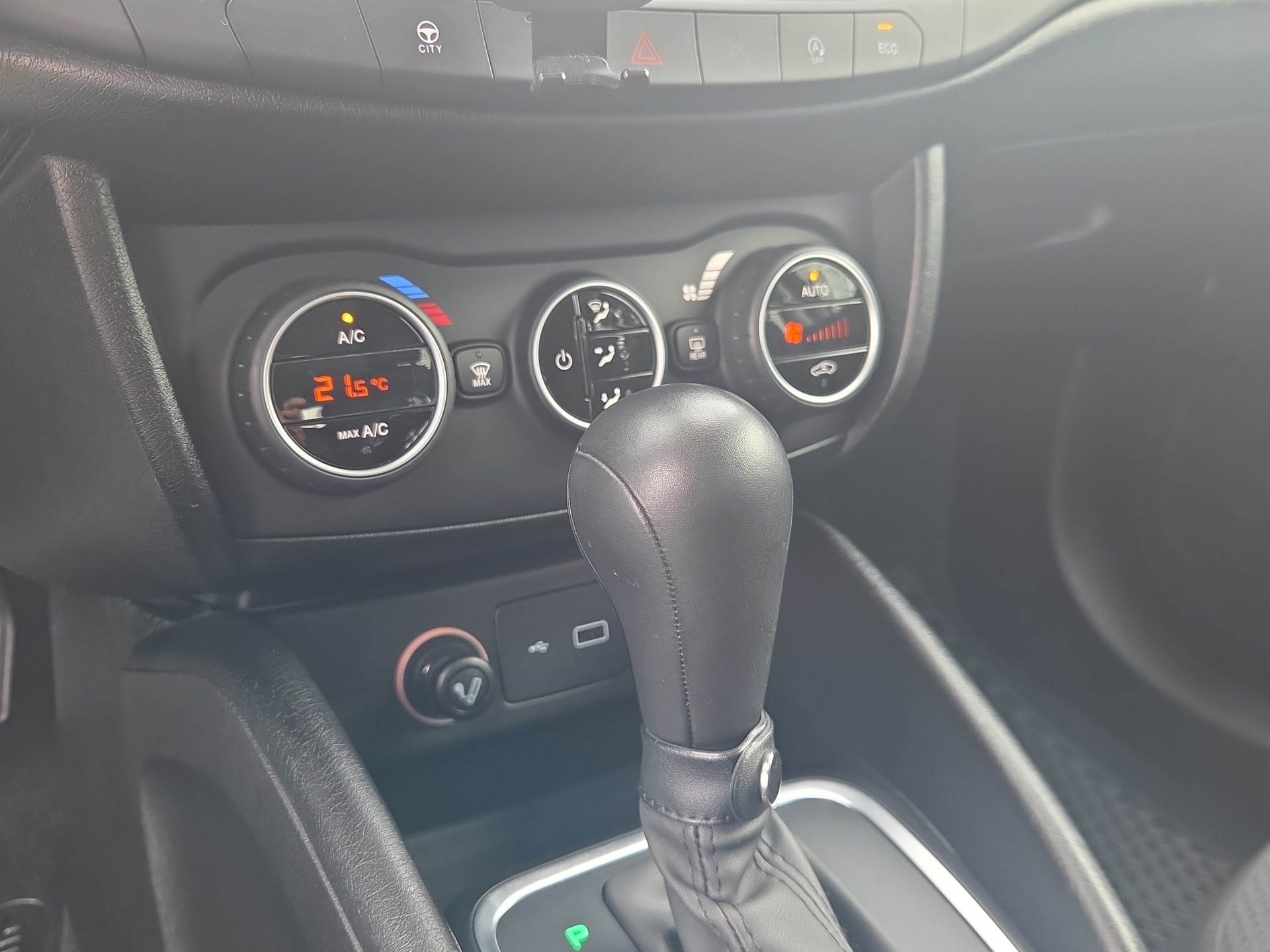 FIAT Tipo 1.6MJ Lounge DCT-6-image-11