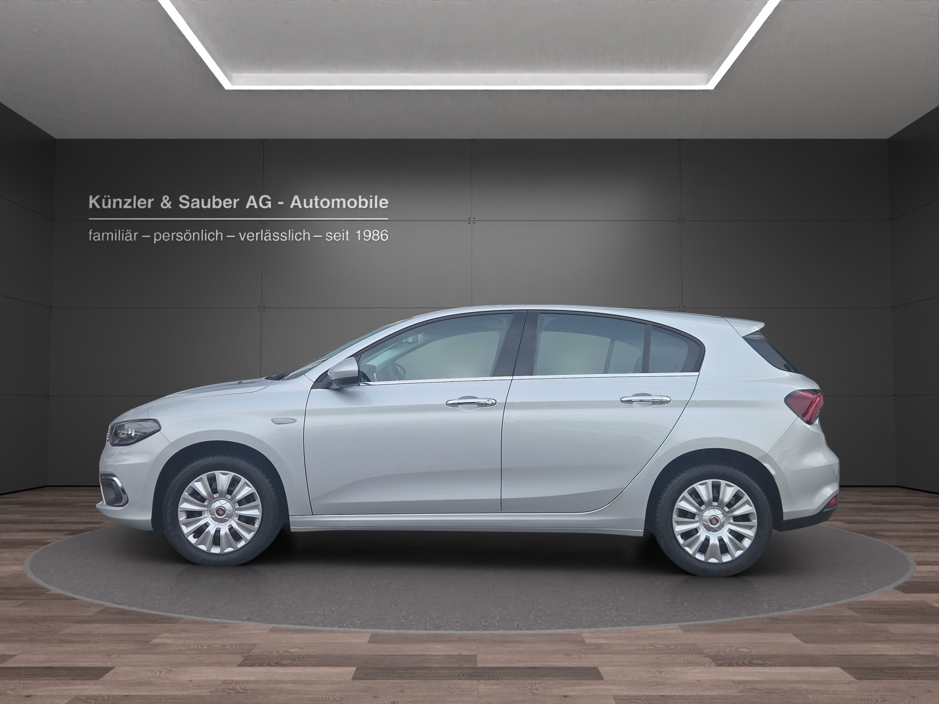 FIAT Tipo 1.6MJ Lounge DCT-6-showroom-element-3