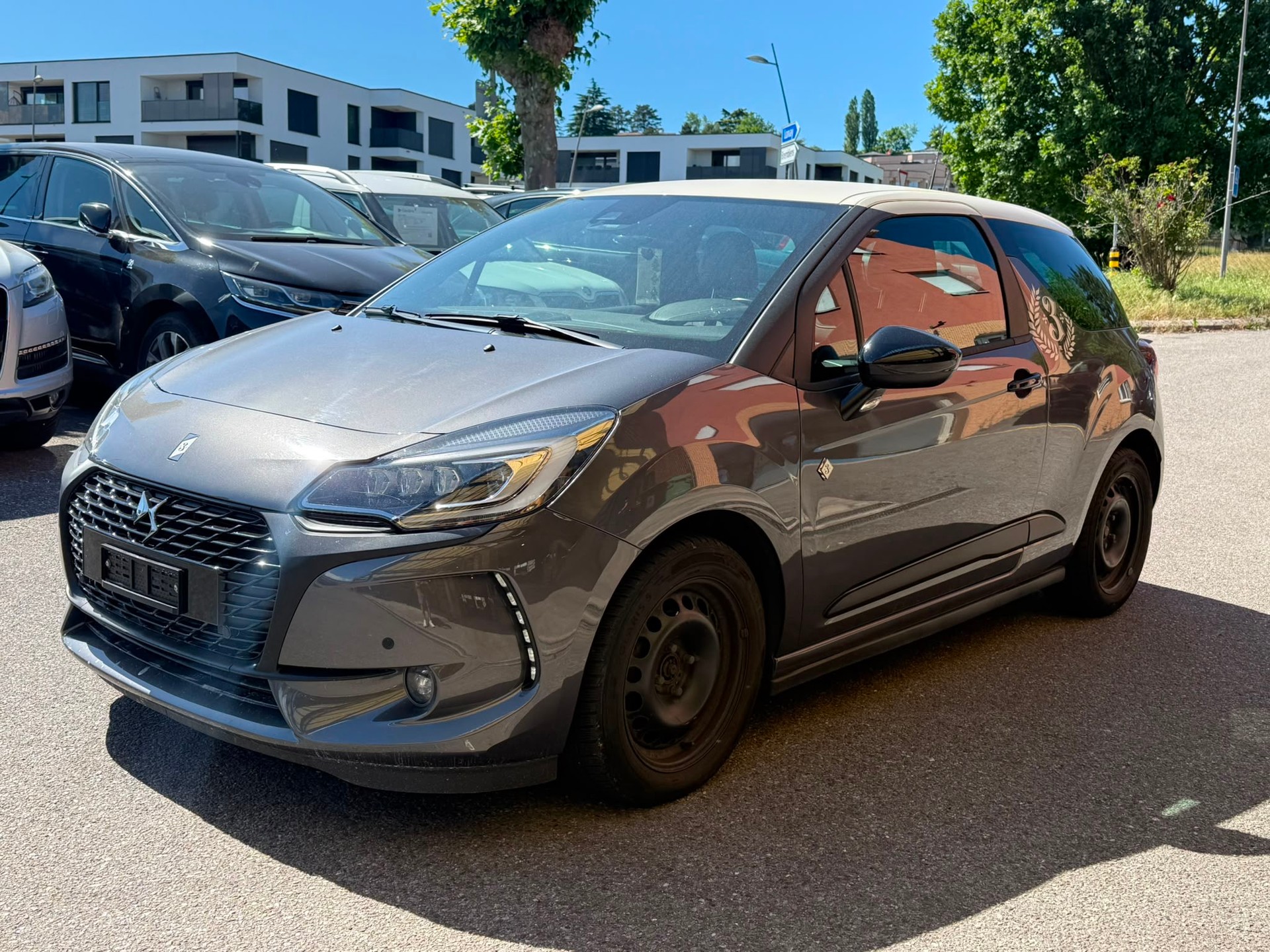 DS AUTOMOBILES DS 3 1.2 PureTech Chic EAT6-image-4