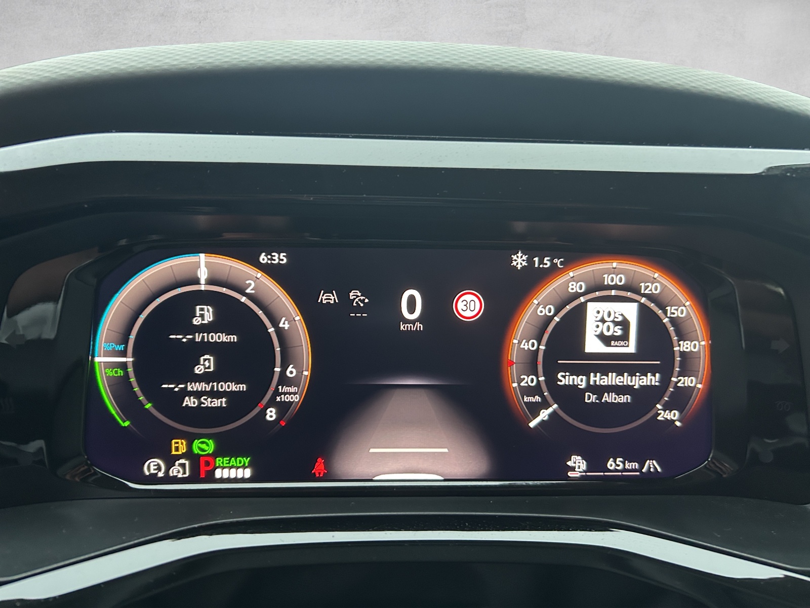 VW California eHybrid Ocean 4Motion-image-16