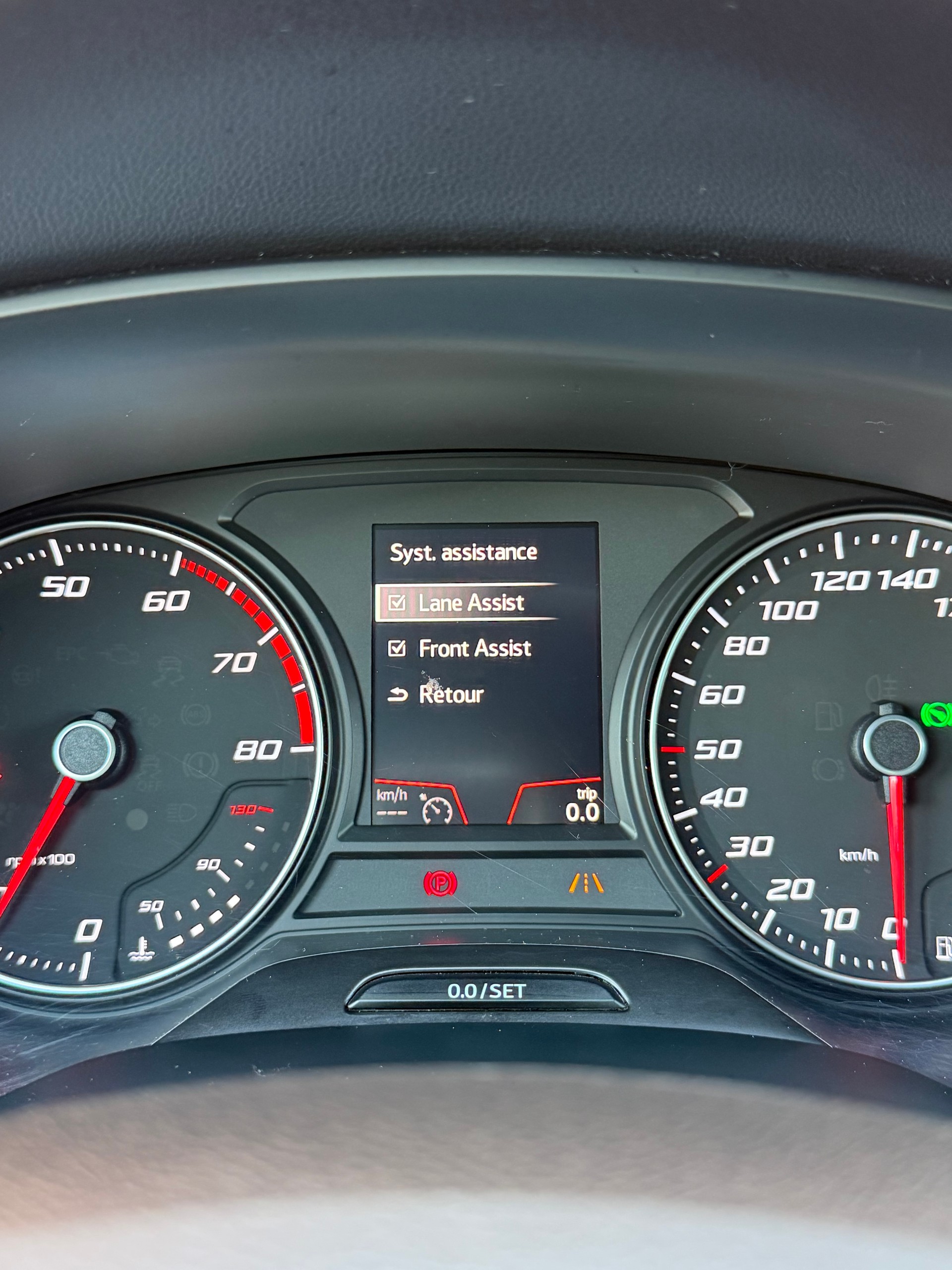 SEAT Leon 1.5 TSI EVO SWISS FR DSG-image-10