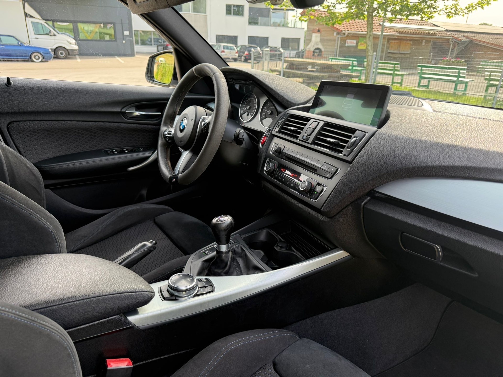 BMW 125i Sport Line-image-4