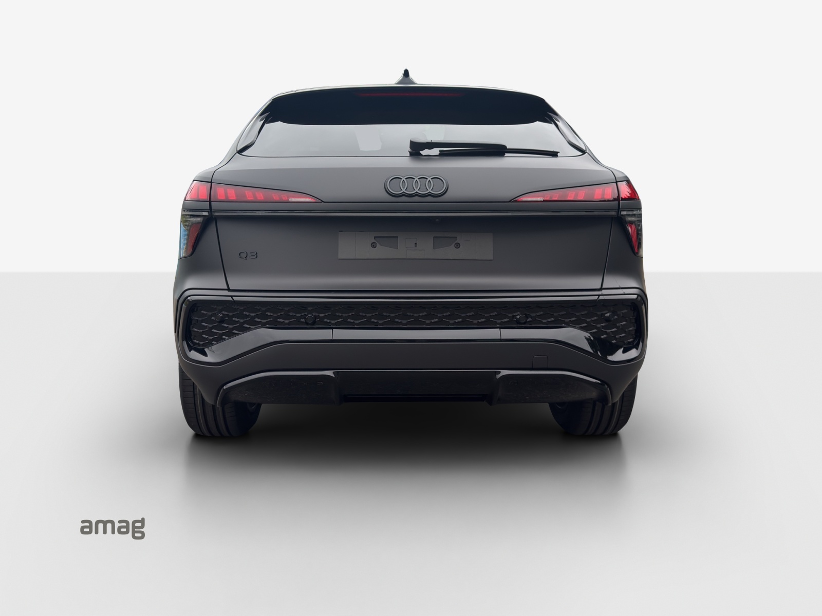 AUDI Q3 Sportback e-hybrid 200 kW S tronig-showroom-element-3