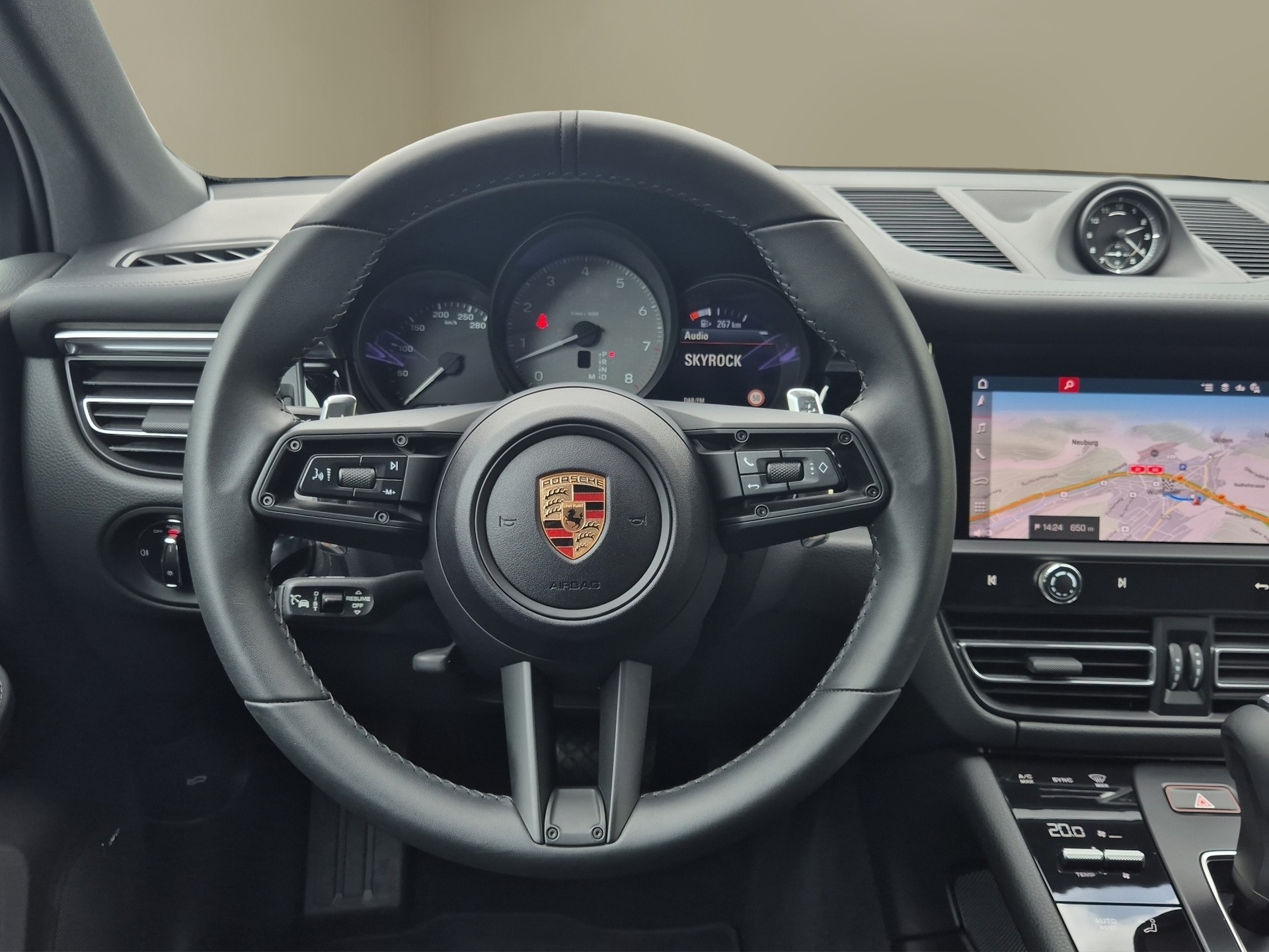 PORSCHE Macan S PDK-image-12