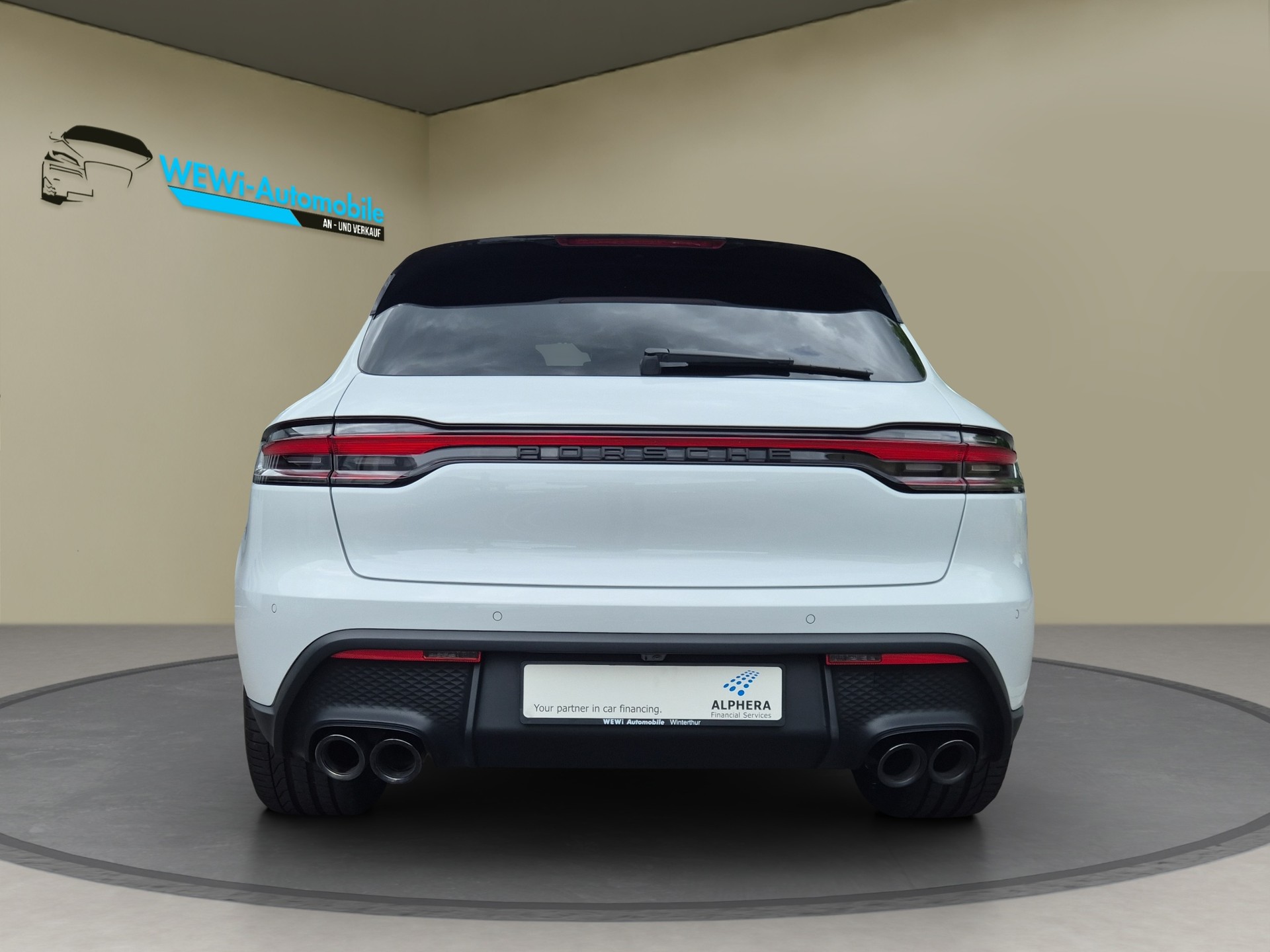 PORSCHE Macan S PDK-showroom-element-3