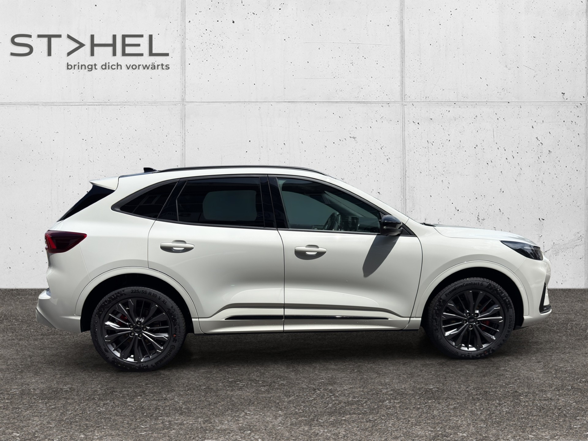 FORD Kuga 2.5 Hybrid Sound Edition 4x4-showroom-element-3