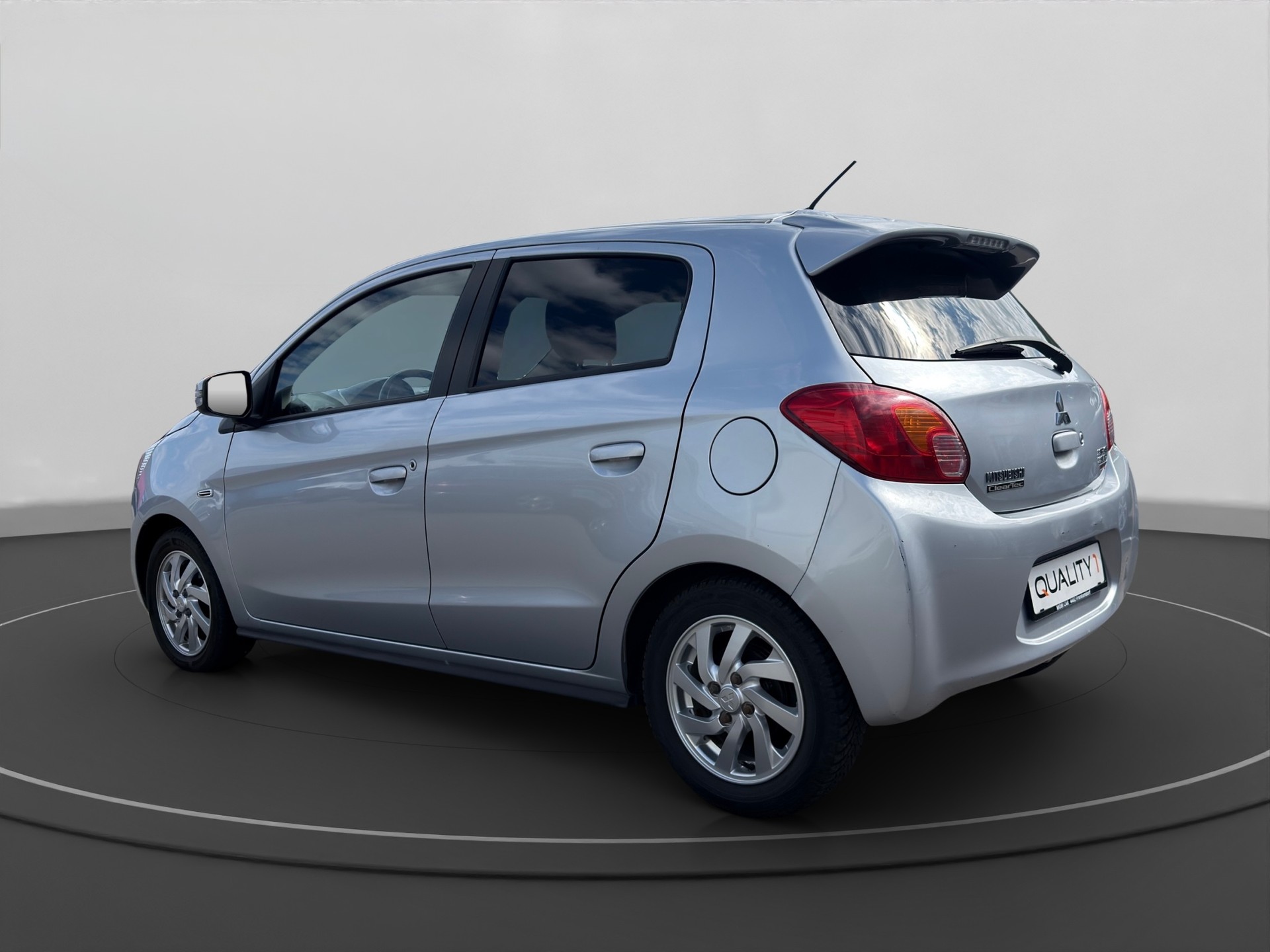 MITSUBISHI Space Star 1.2 Celebration 300K CVT-showroom-element-2