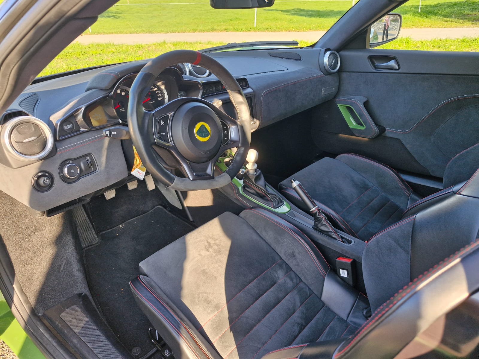 LOTUS 410 GT Sport-image-6